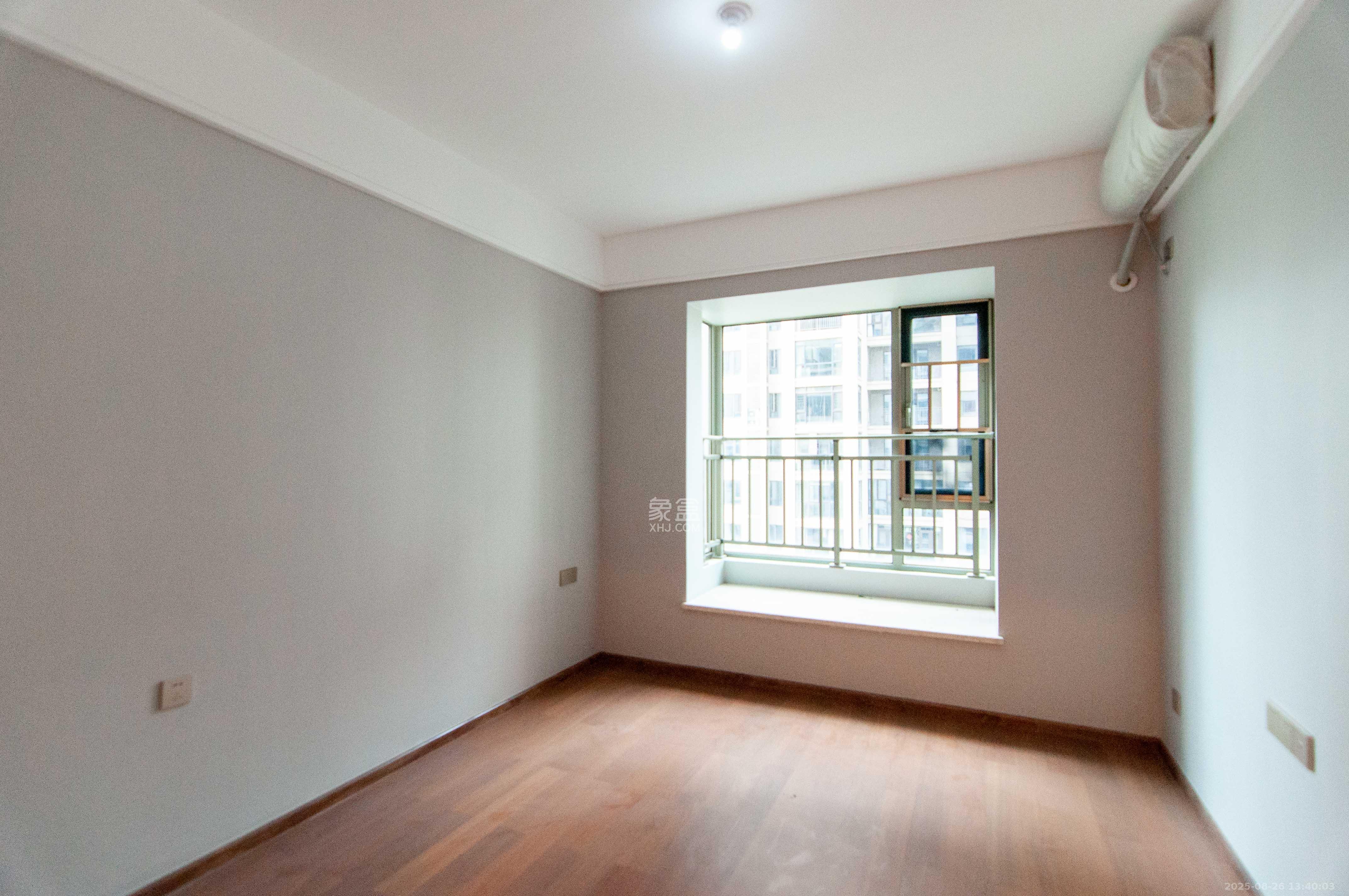 梅溪湖金茂湾  4室2厅2卫    235.0万 梅溪湖金茂湾  4室2厅2卫    235.0万其他