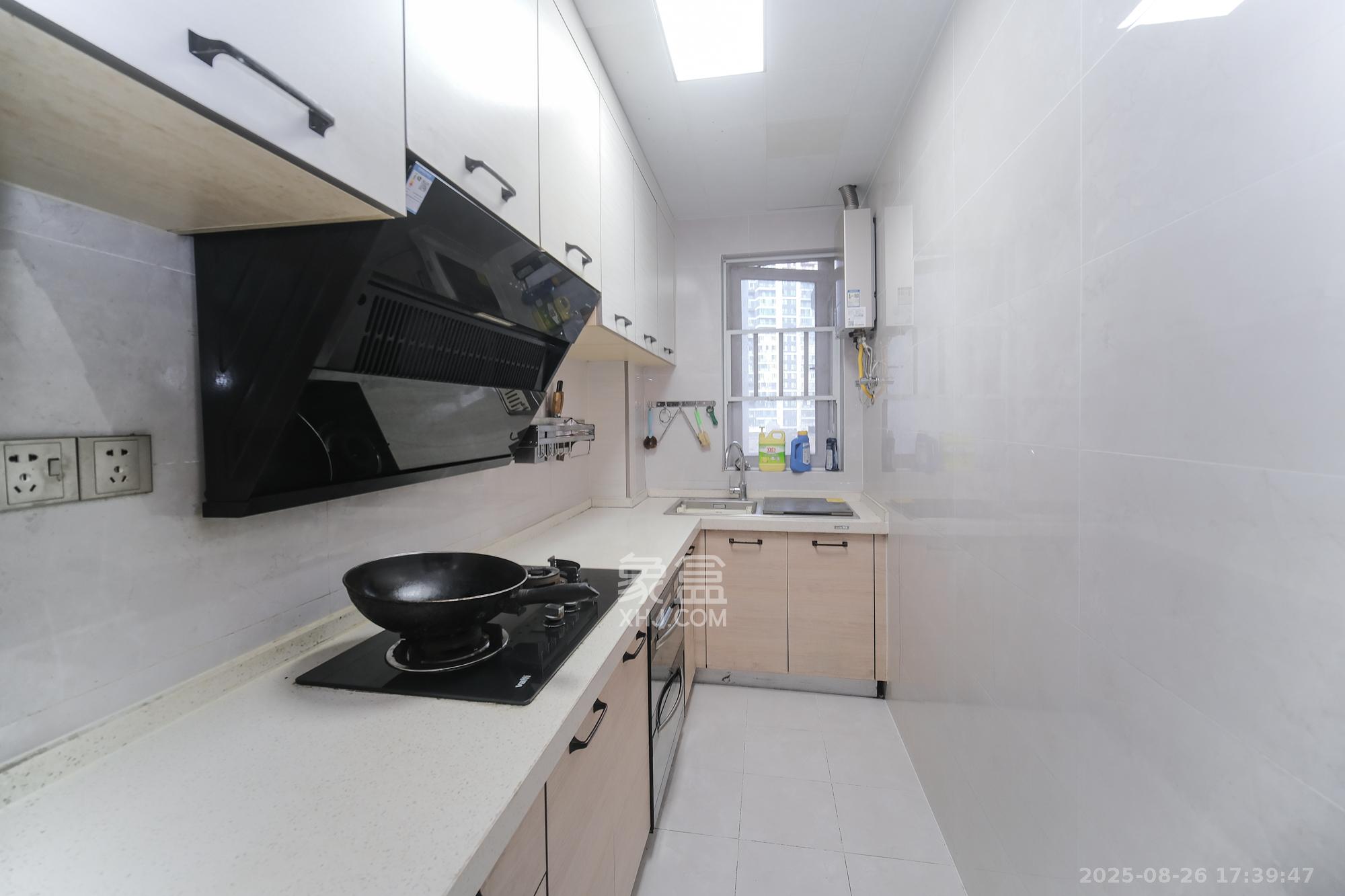 荣盛花语城 3室2厅1卫 68.8万 荣盛花语城 3室2厅1卫 68.8万厨房