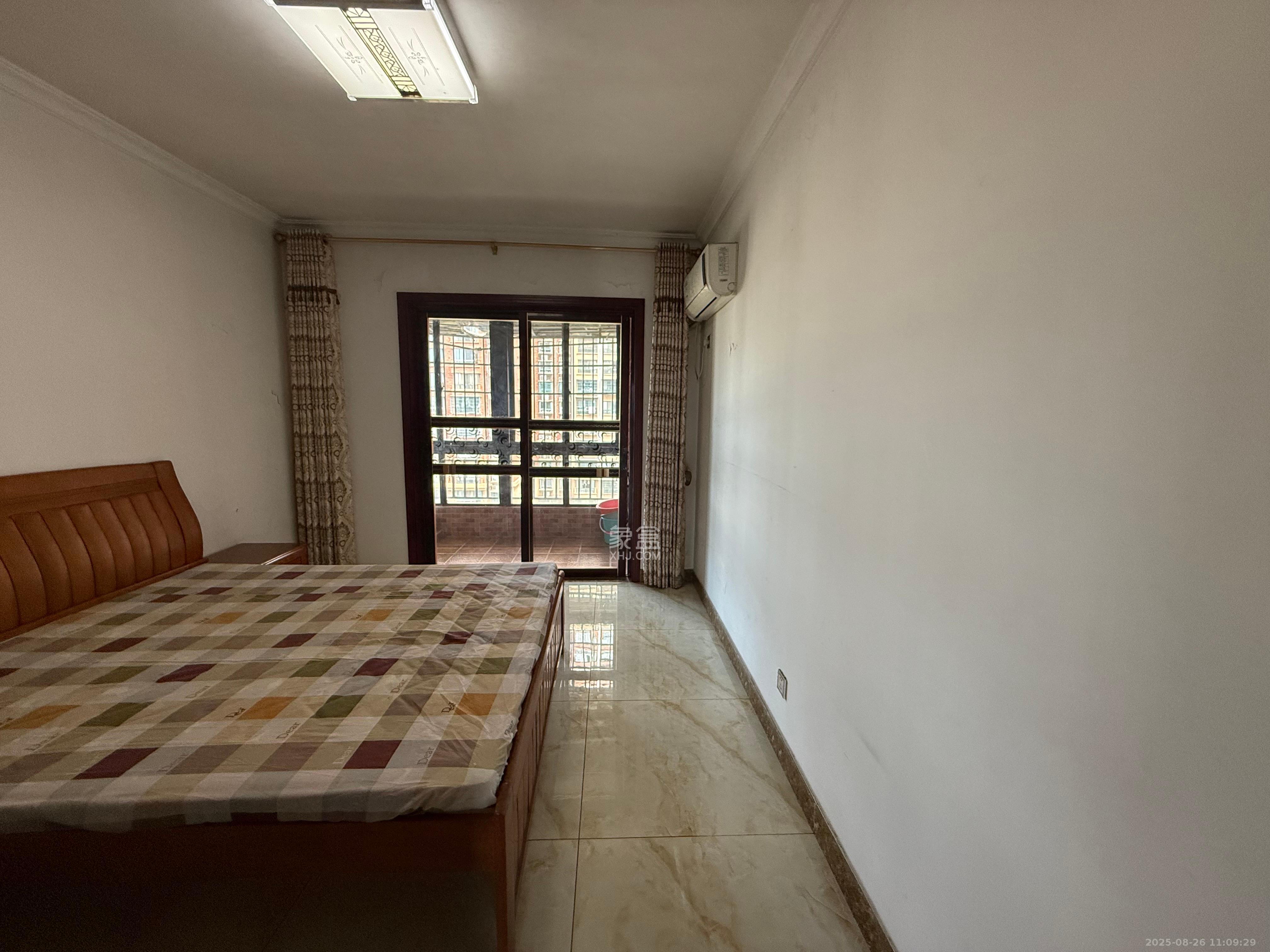 东玺门  4室2厅2卫    3500.0元/月 东玺门  4室2厅2卫    3500.0元/月室内图