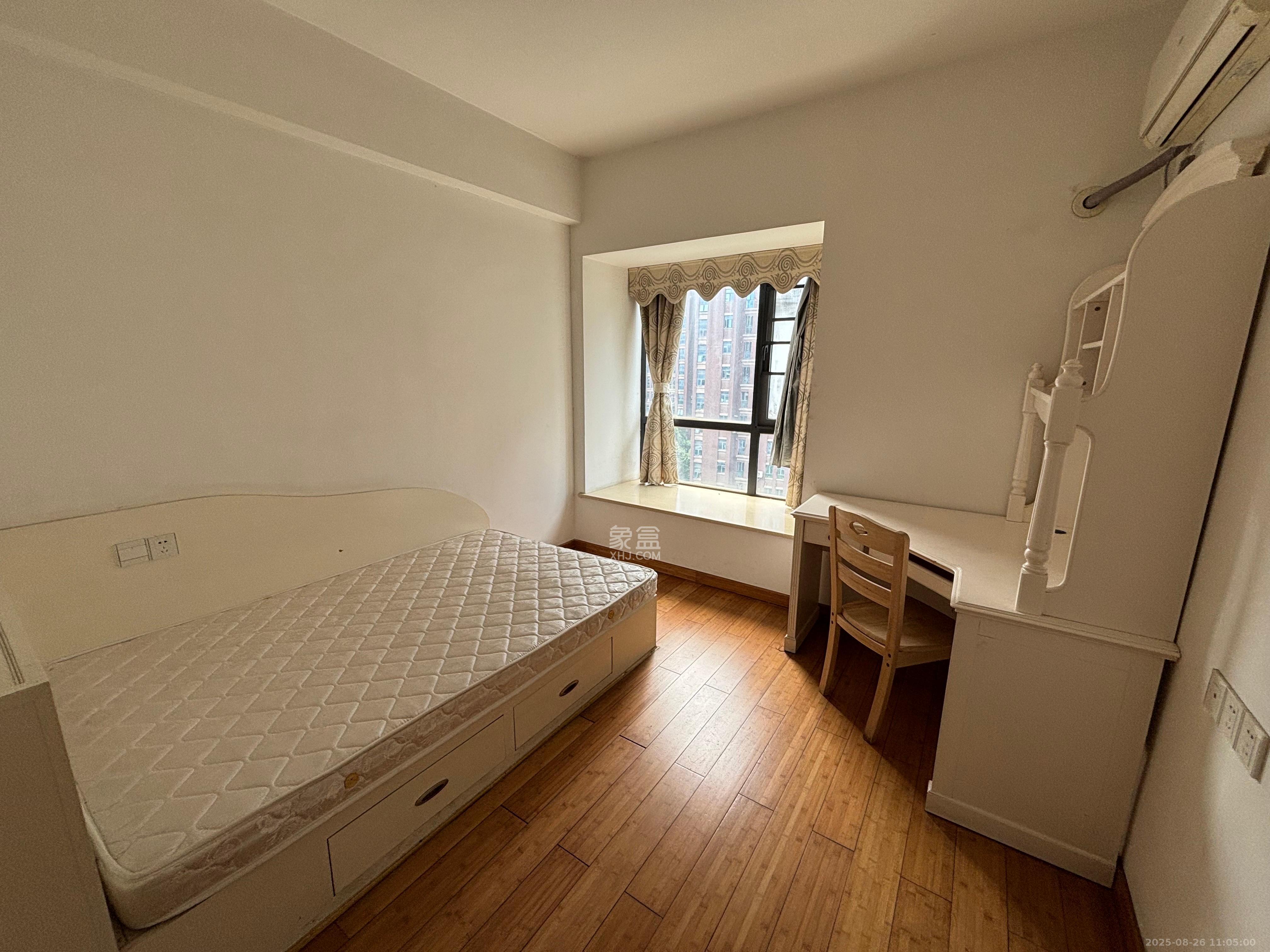 茂华国际湘  3室2厅2卫    3000.0元/月 茂华国际湘  3室2厅2卫    3000.0元/月室内图