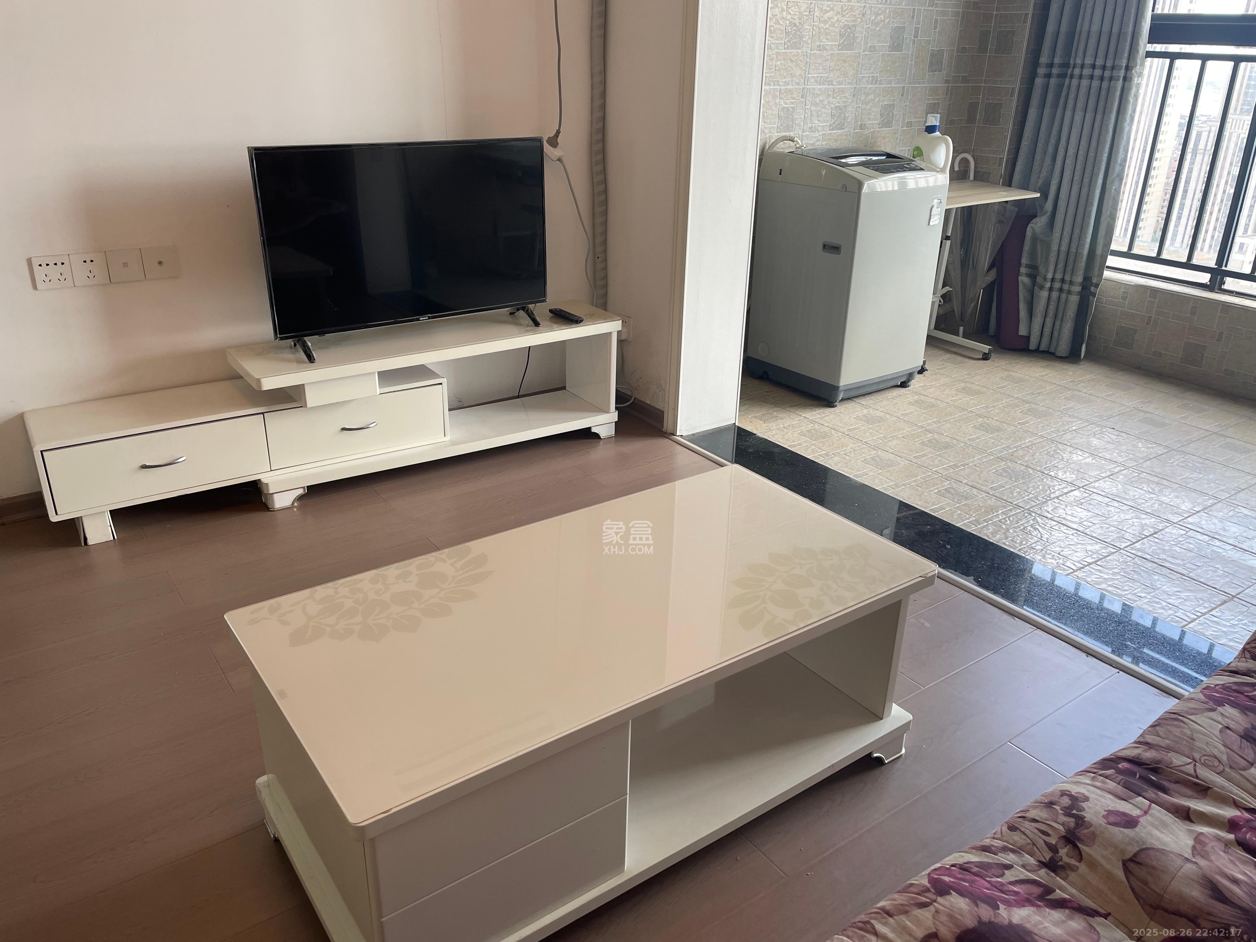 湘楚华庭  2室2厅1卫   1800.00元/月室内图