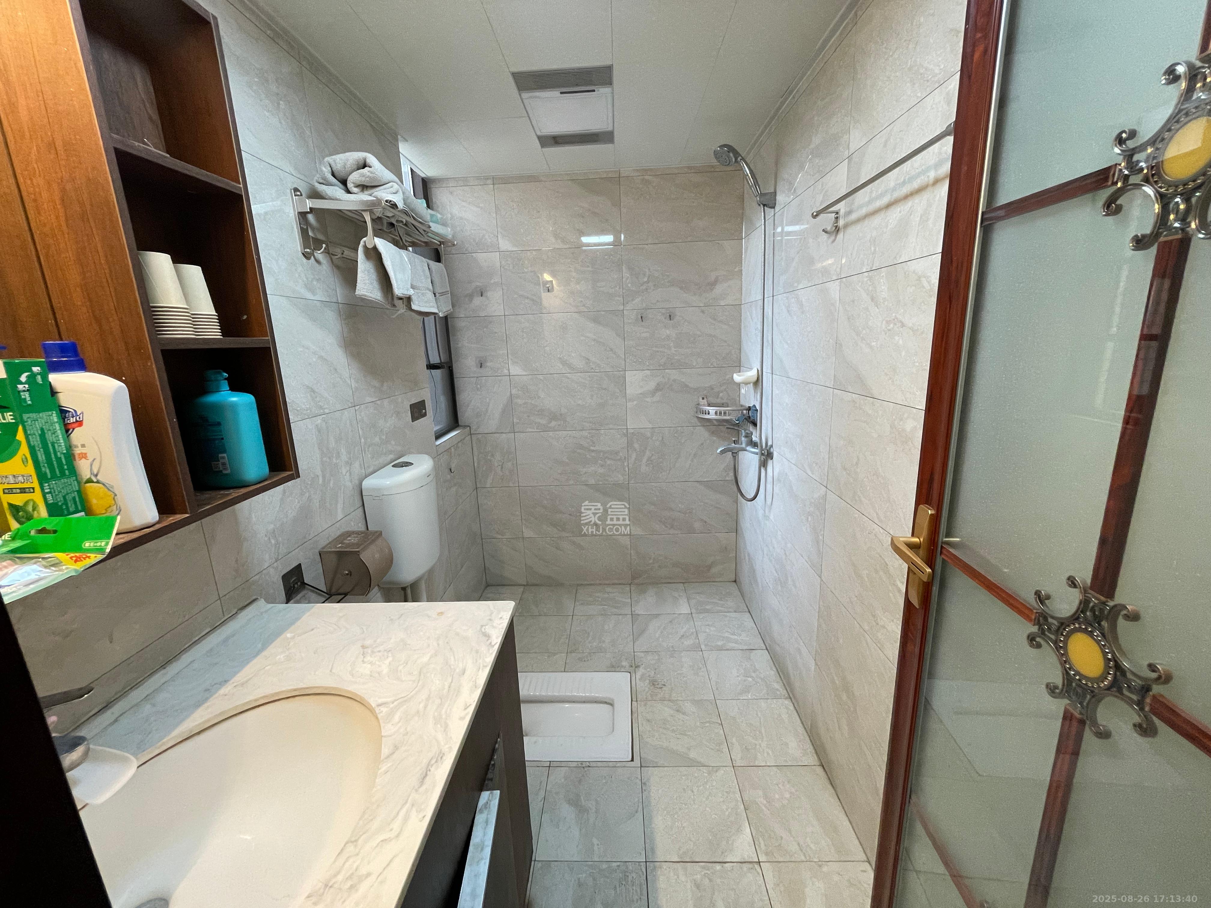 盛景谷山里 3室2厅2卫 2600.0元/月 盛景谷山里 3室2厅2卫 2600.0元/月室内图