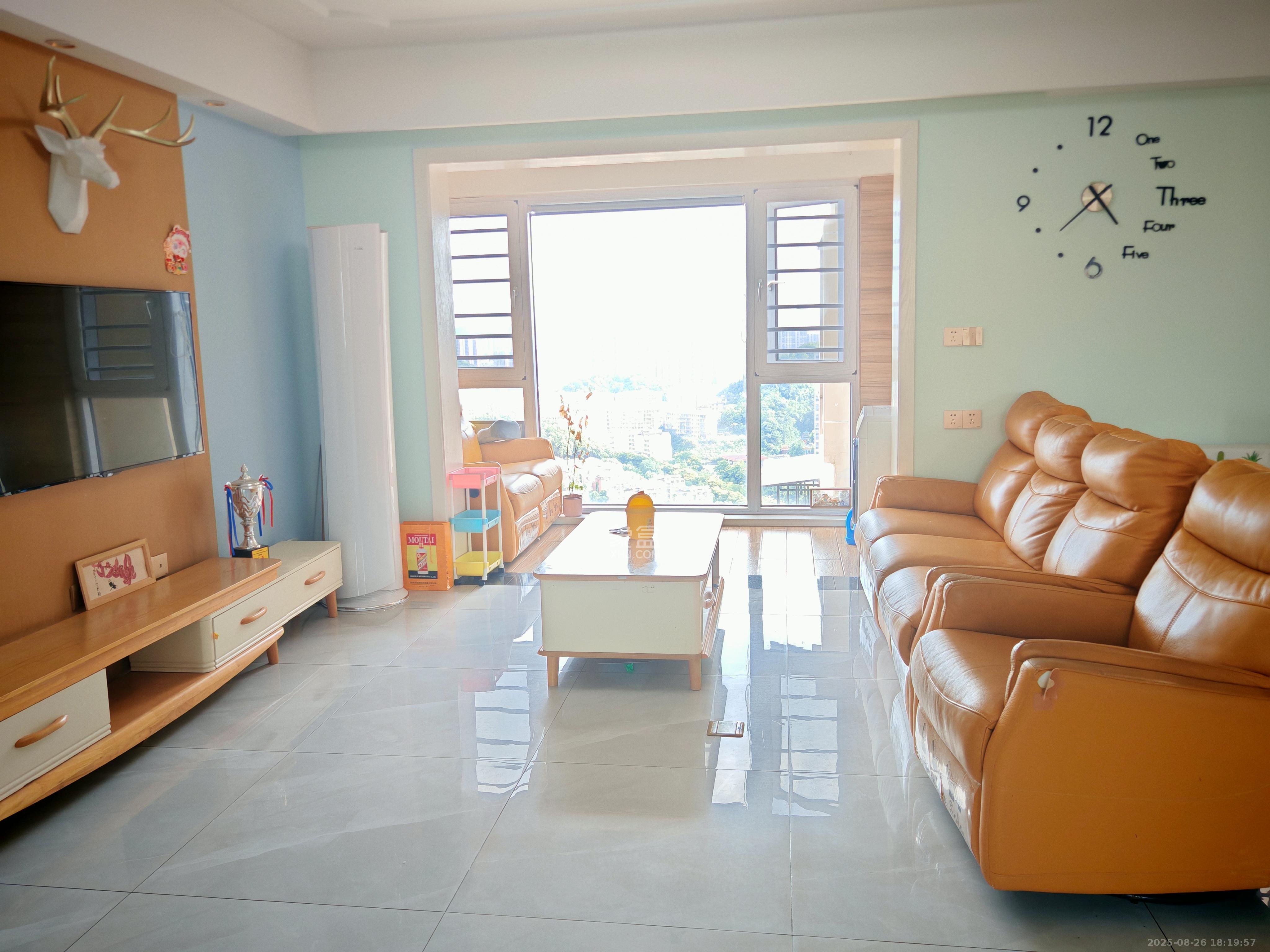 金科世界城  4室2厅2卫    2400.0元/月 金科世界城  4室2厅2卫    2400.0元/月室内图