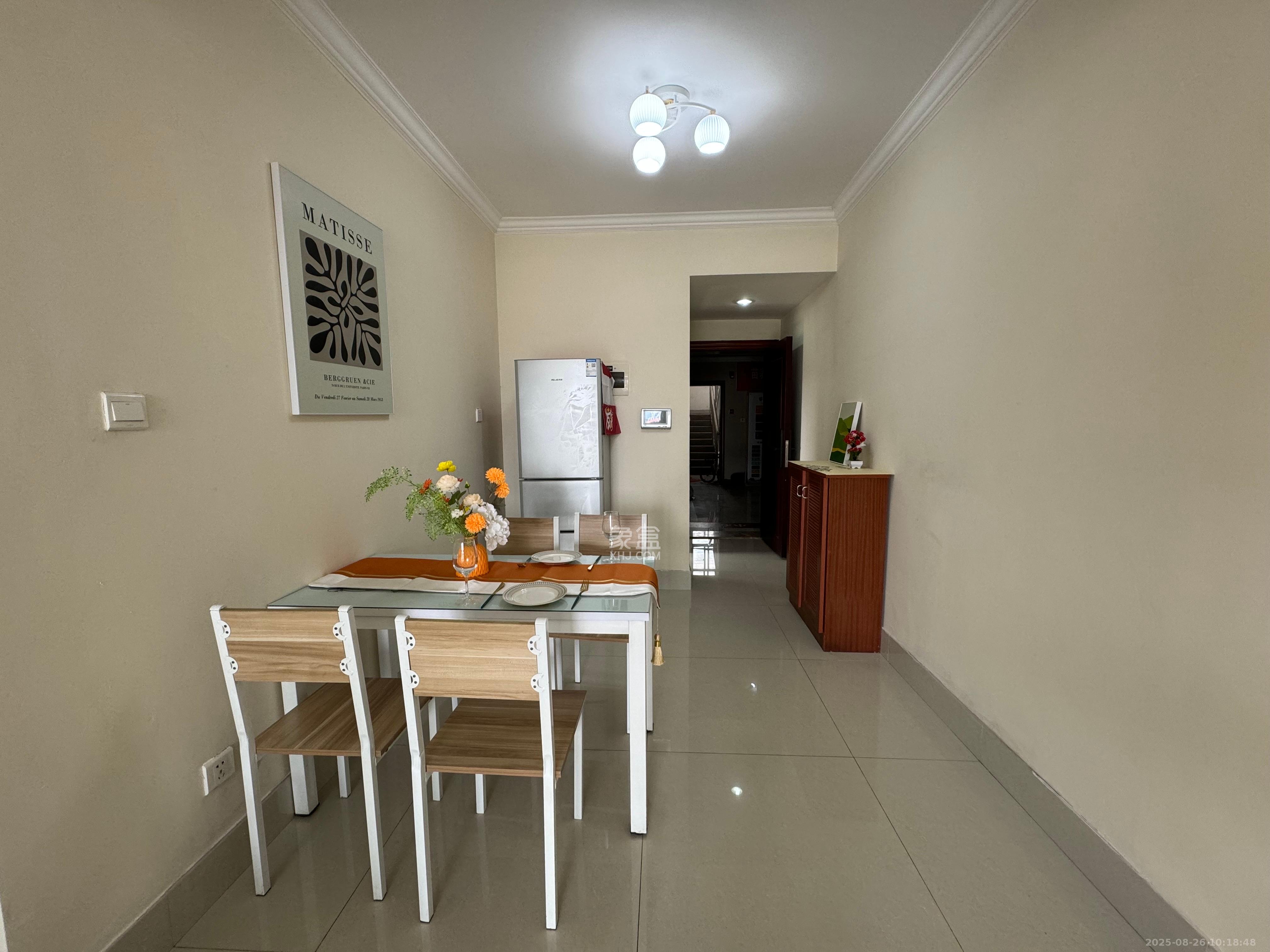 江山帝景雅典  3室2厅1卫    2000.0元/月 江山帝景雅典  3室2厅1卫    2000.0元/月室内图