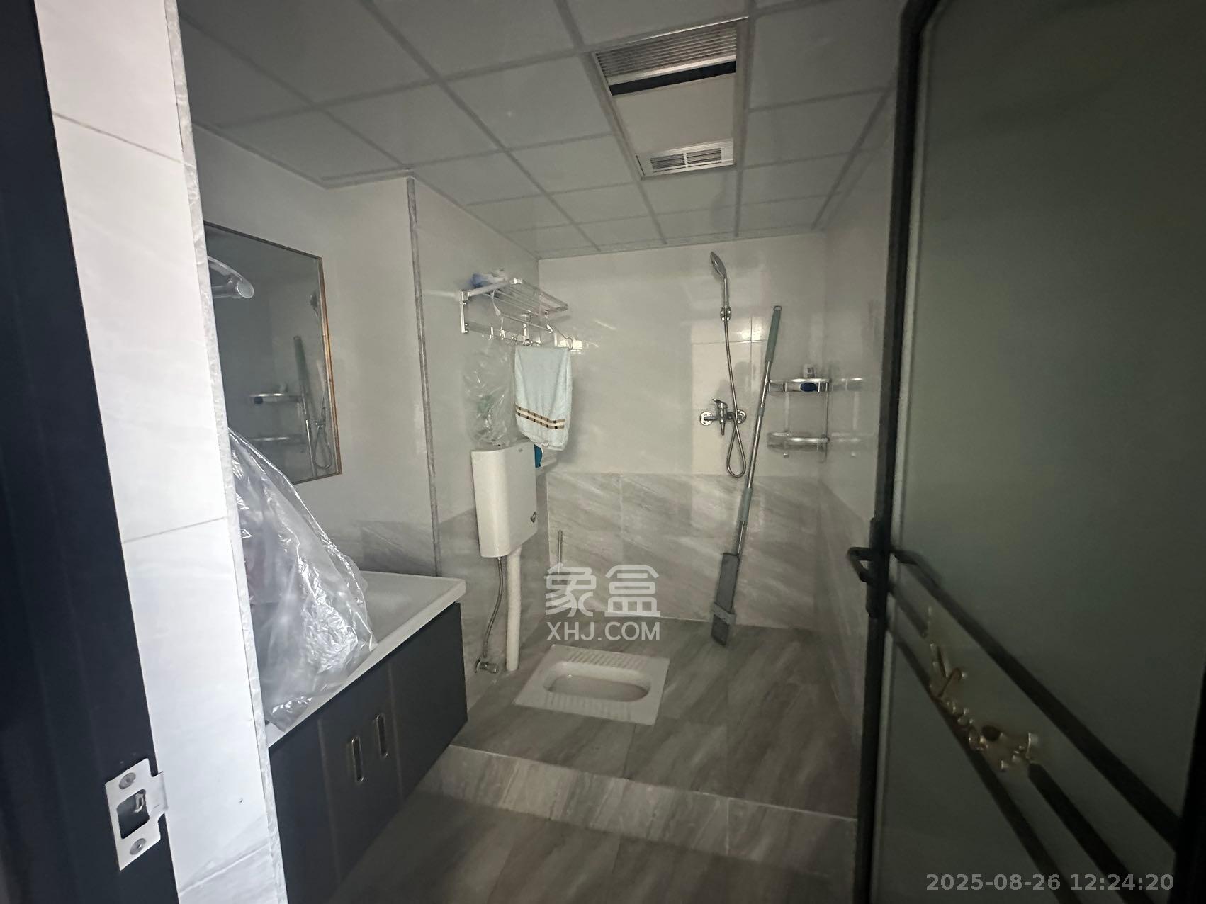 恒大御景半岛锦绣苑  2室2厅2卫    2800.0元/月 恒大御景半岛锦绣苑  2室2厅2卫    2800.0元/月室内图