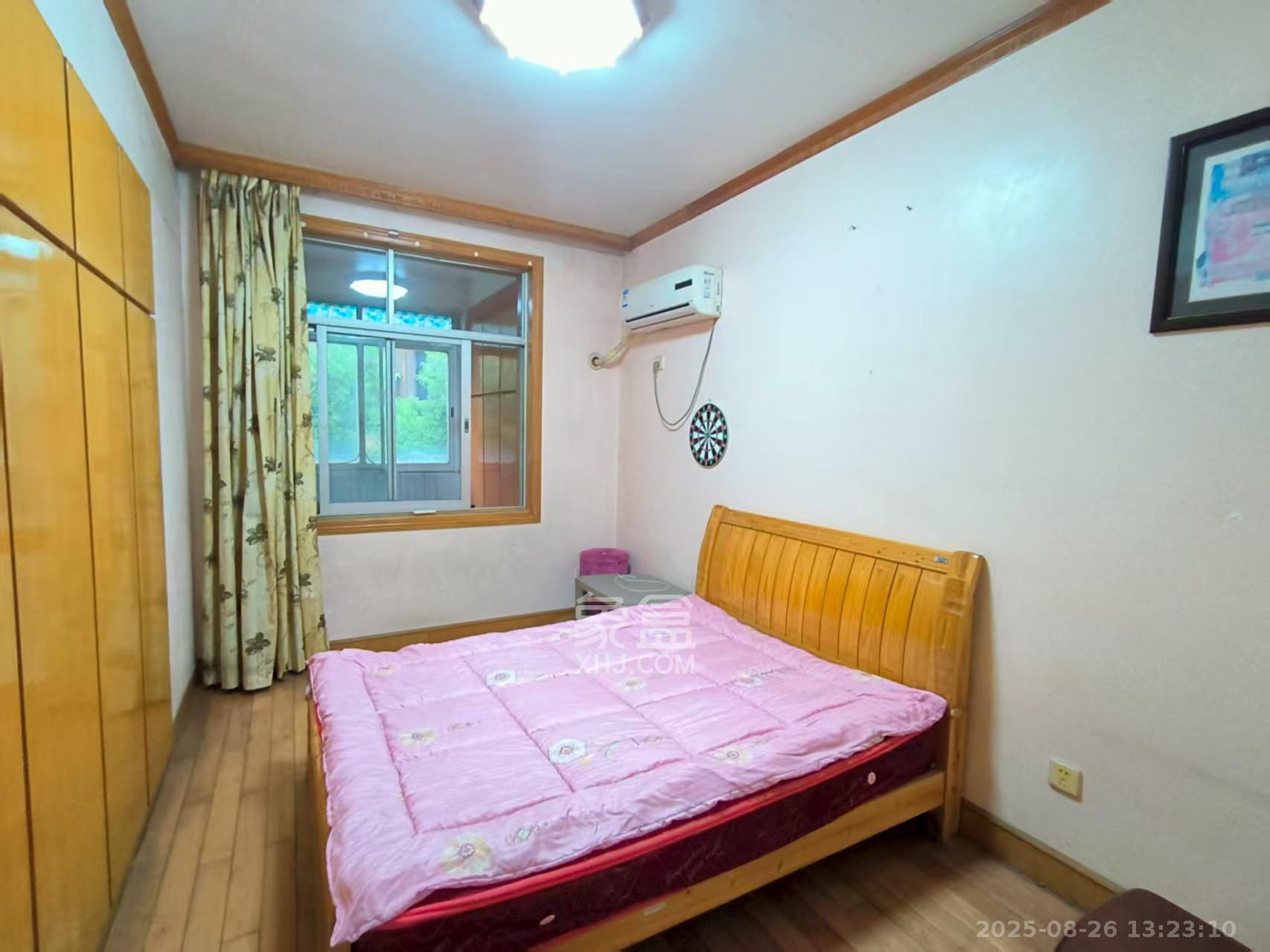 袁家岭省煤炭厅宿舍(芙蓉区省煤炭局小区)  3室1厅1卫    2500.0元/月 袁家岭省煤炭厅宿舍(芙蓉区省煤炭局小区)  3室1厅1卫    2500.0元/月室内图