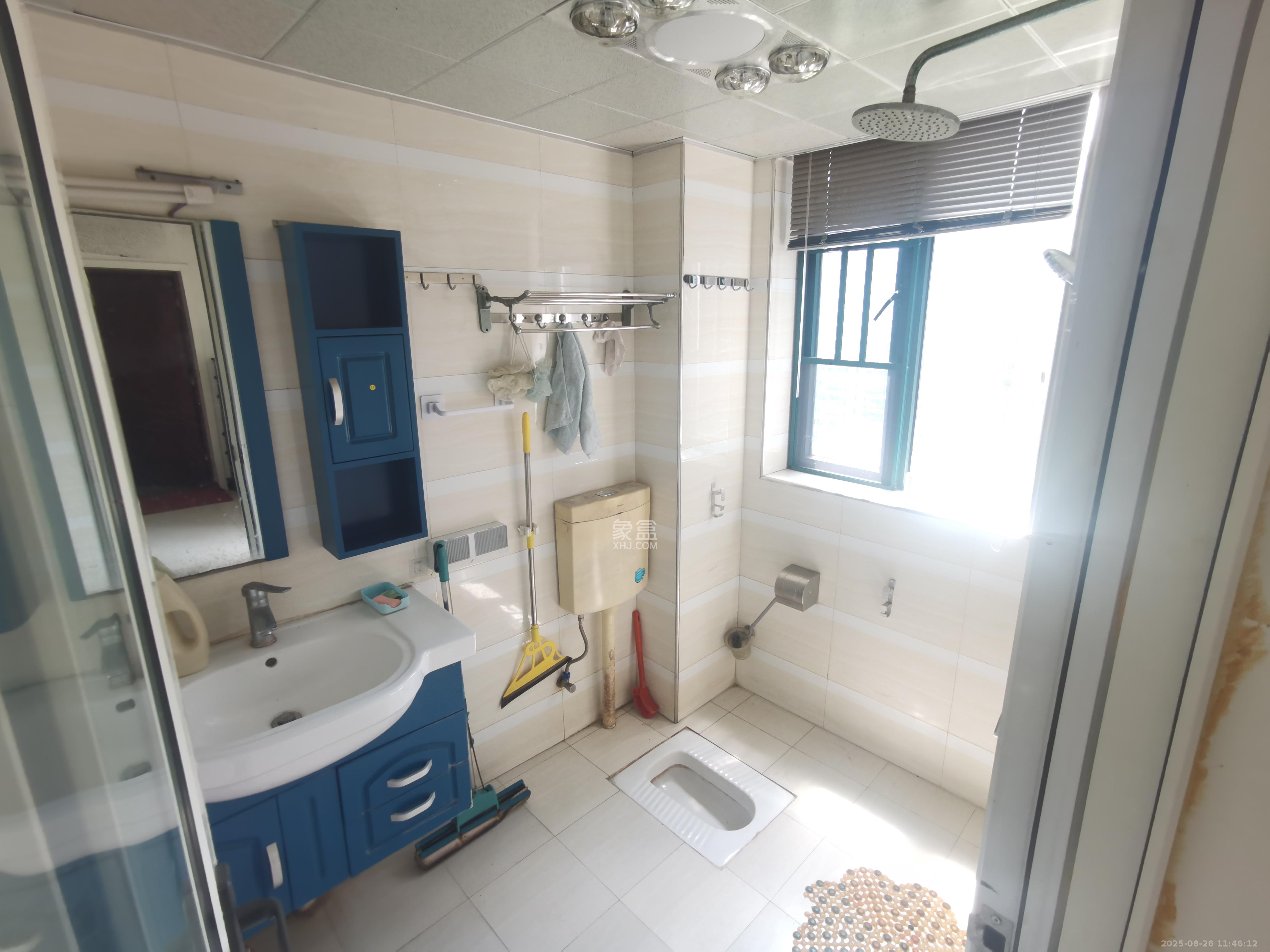 大为时代家园  2室2厅1卫    1700.0元/月 大为时代家园  2室2厅1卫    1700.0元/月室内图