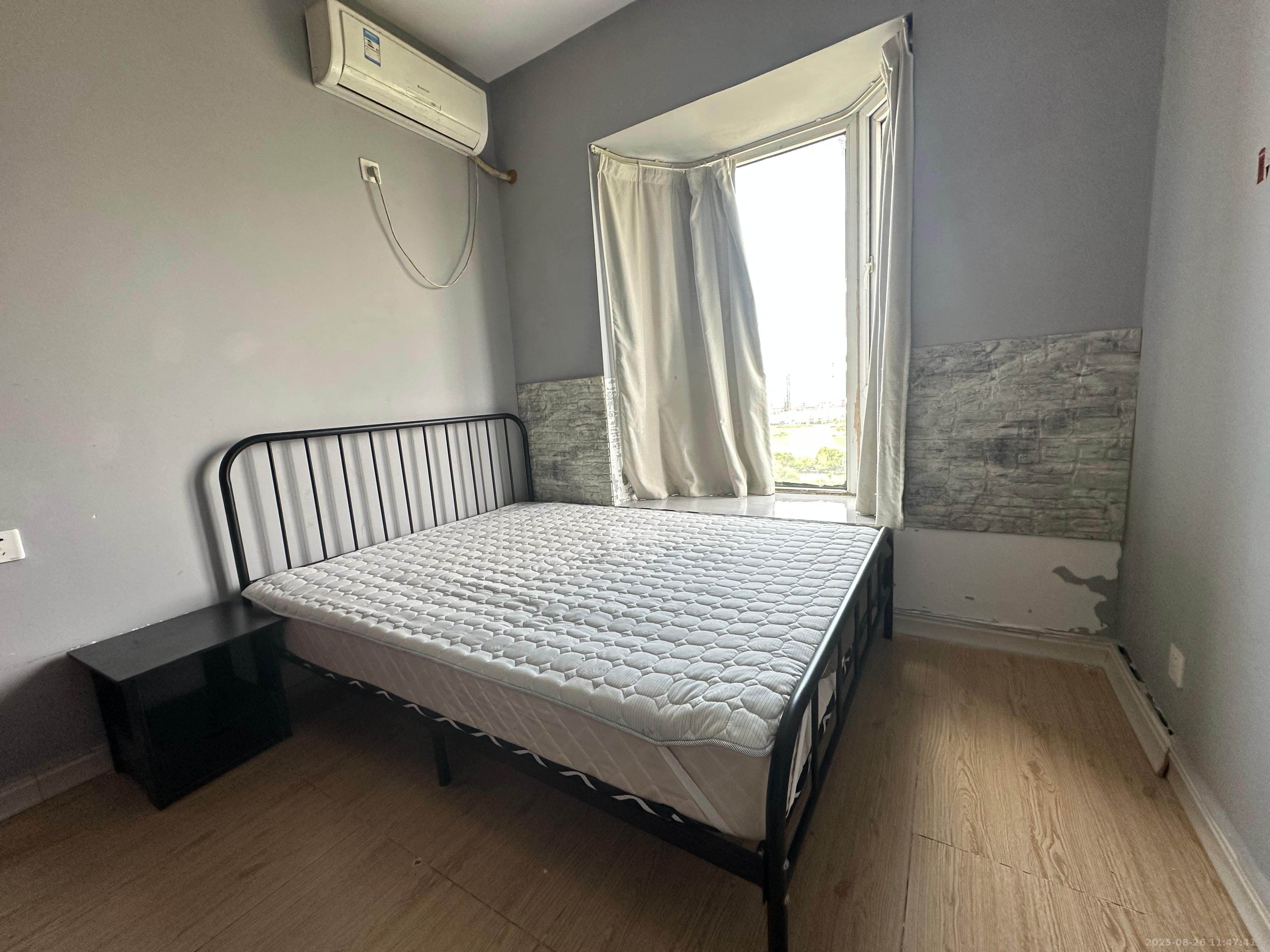 左岸春天 2室2厅1卫 2500.0元/月 左岸春天 2室2厅1卫 2500.0元/月室内图