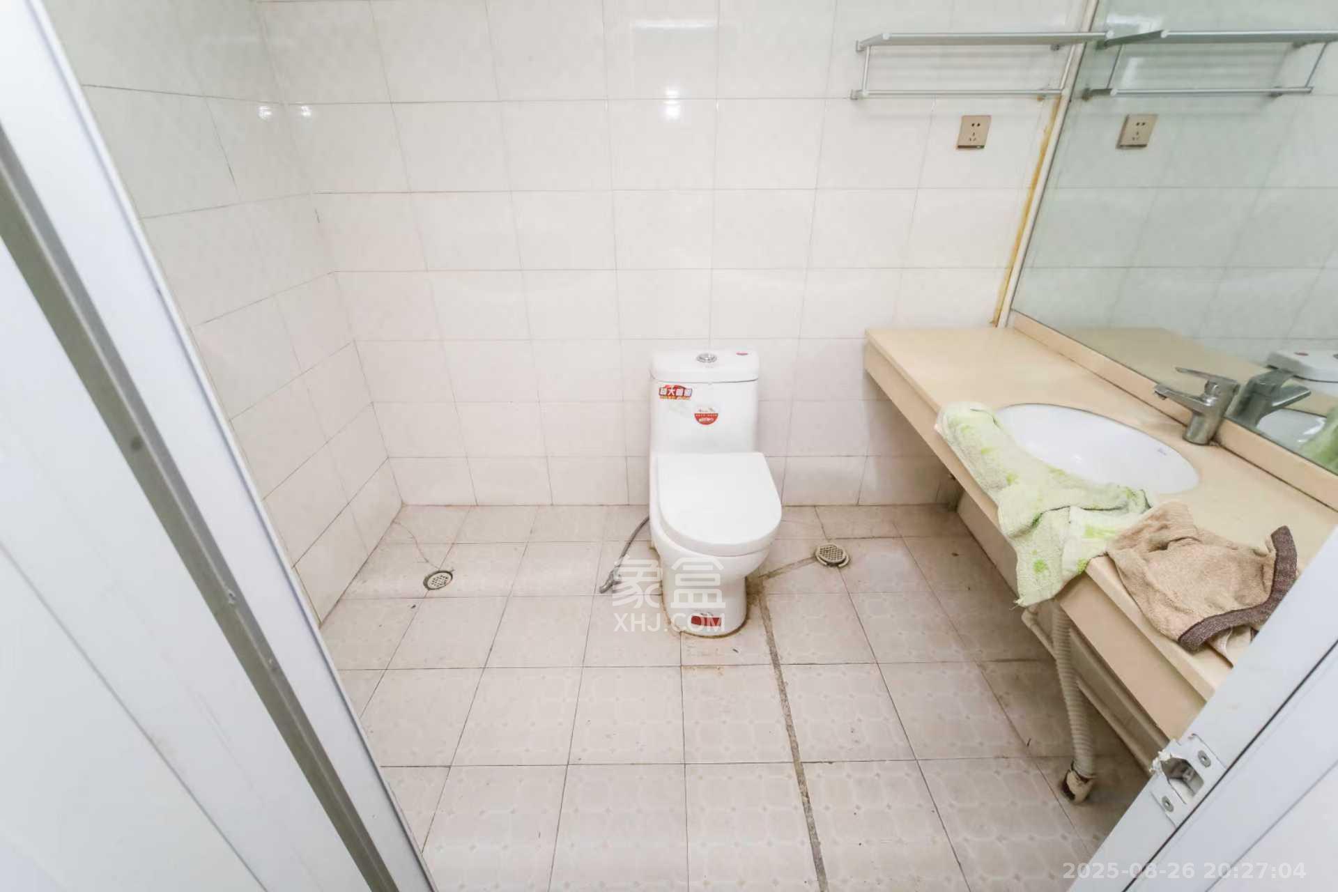 西子一间 1室1厅1卫 1400.0元/月 西子一间 1室1厅1卫 1400.0元/月室内图