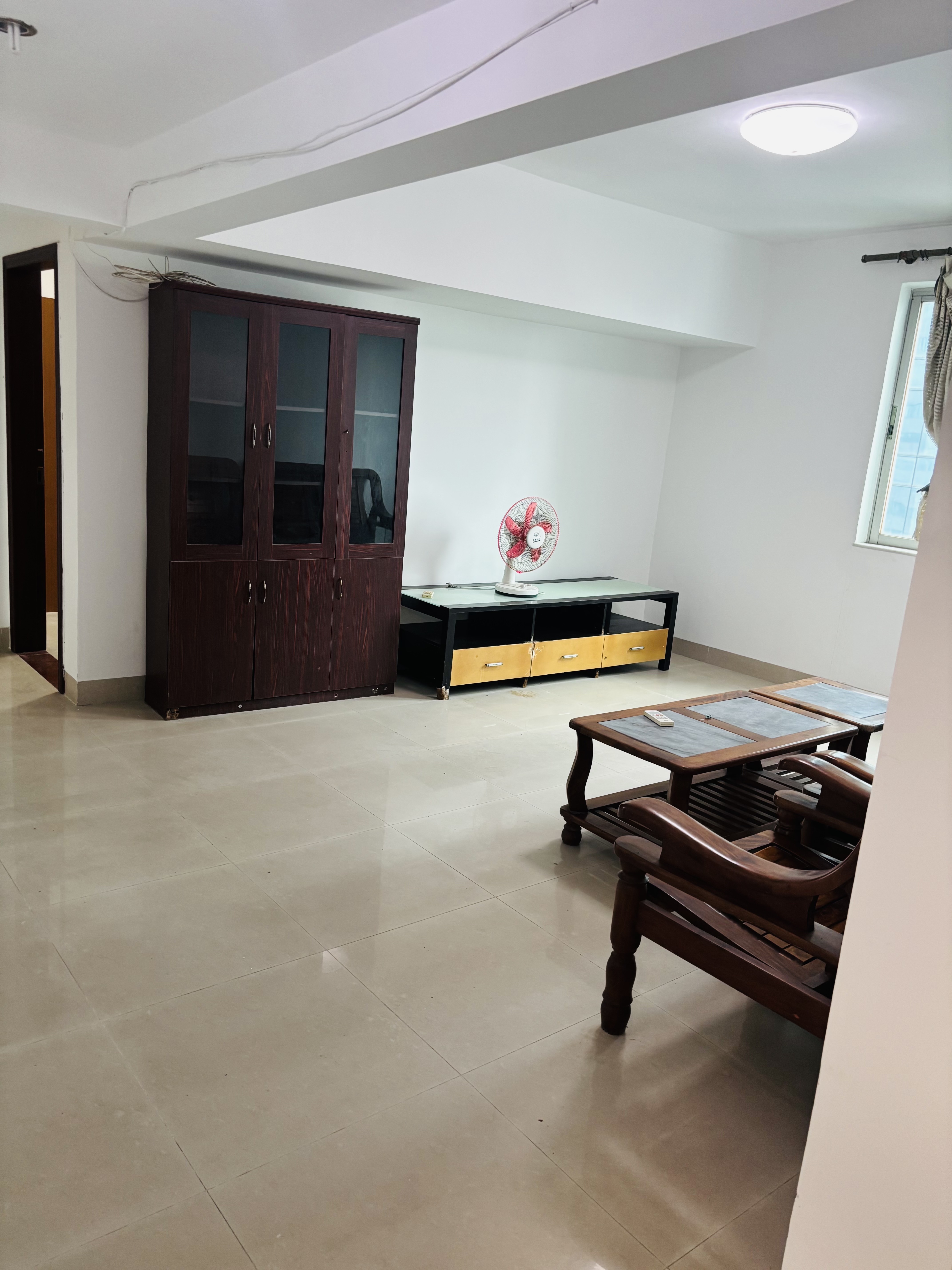 金钟大厦 2室1厅1卫 2200.0元/月 金钟大厦 2室1厅1卫 2200.0元/月室内图