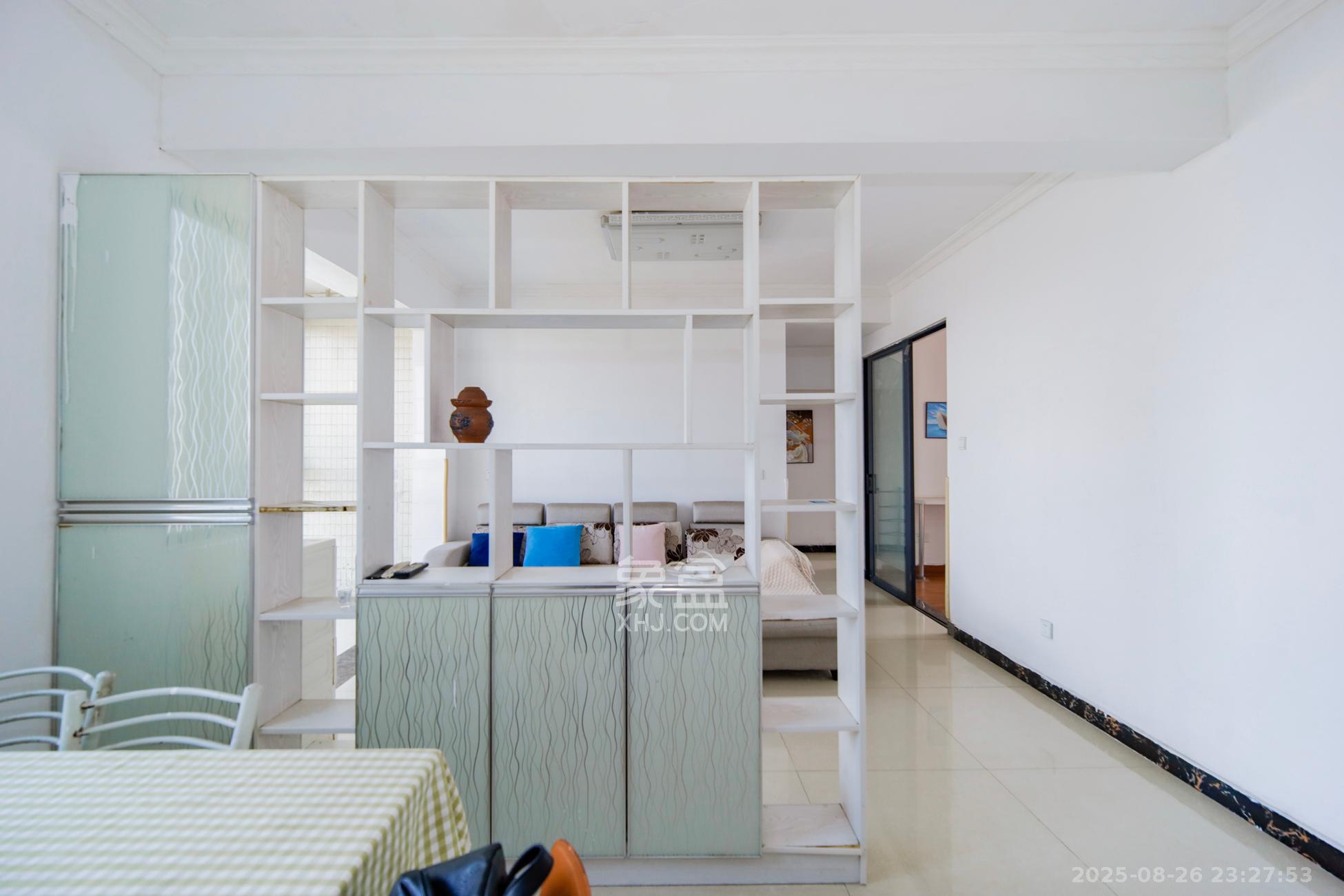 城南故事家园  3室2厅1卫    75.8万客厅