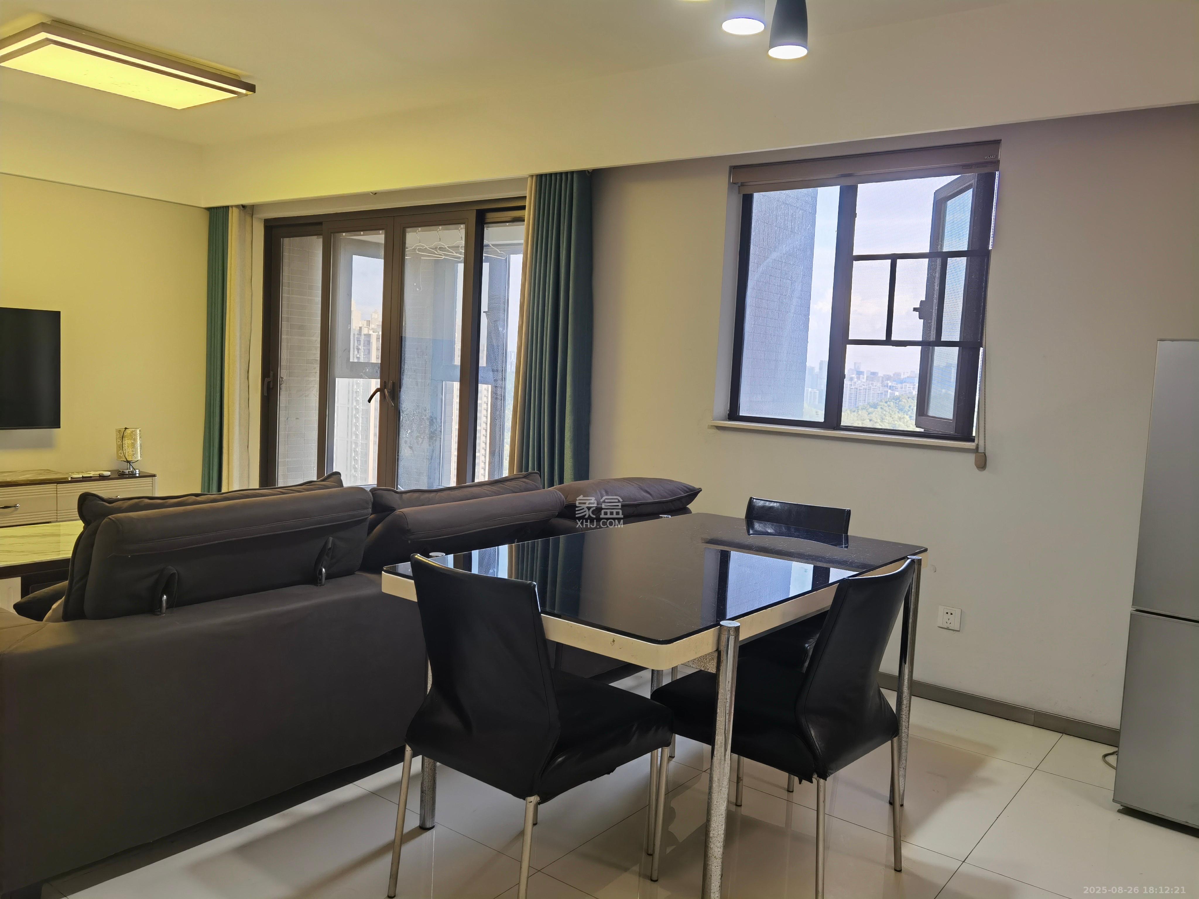 时代倾城五期  3室2厅2卫    2600.0元/月室内图