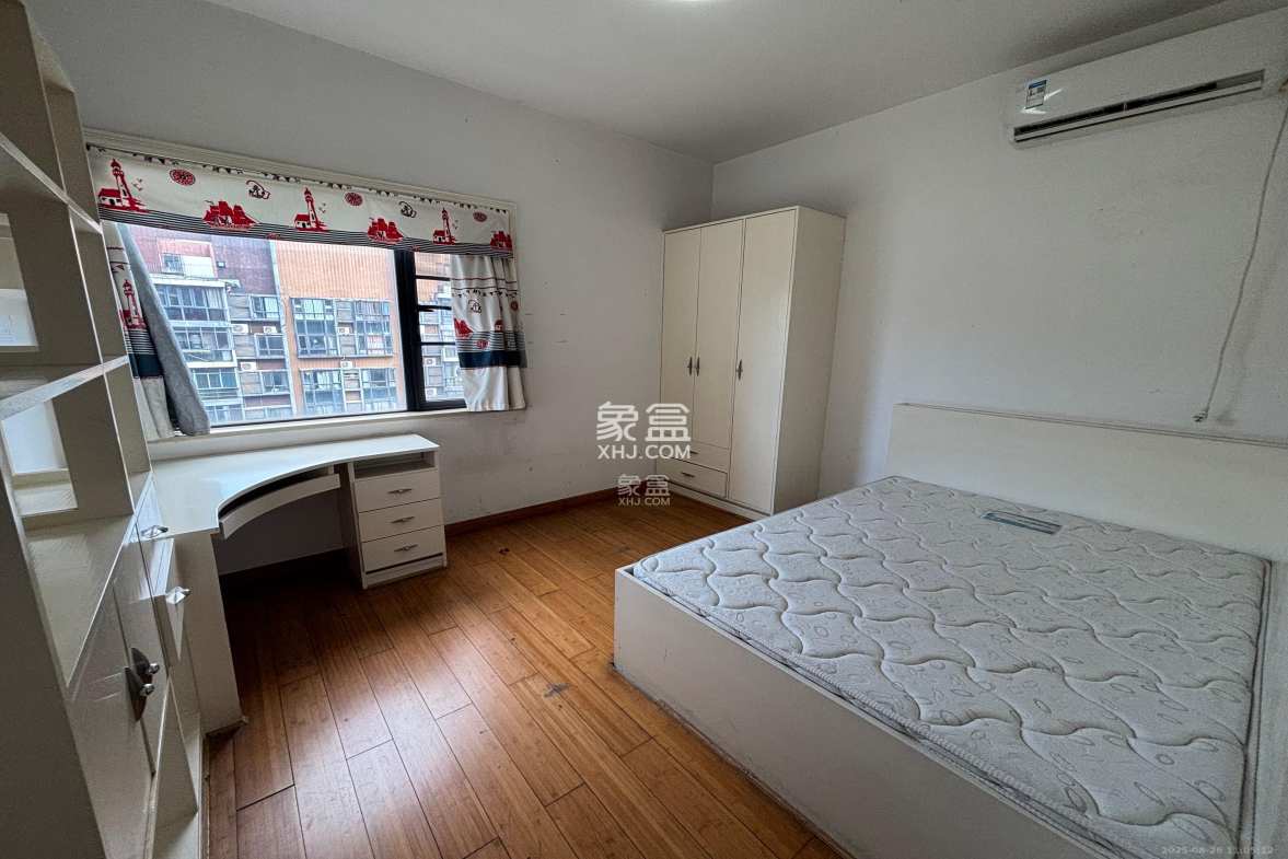 茂华国际湘  3室2厅2卫    3000.0元/月 茂华国际湘  3室2厅2卫    3000.0元/月室内图