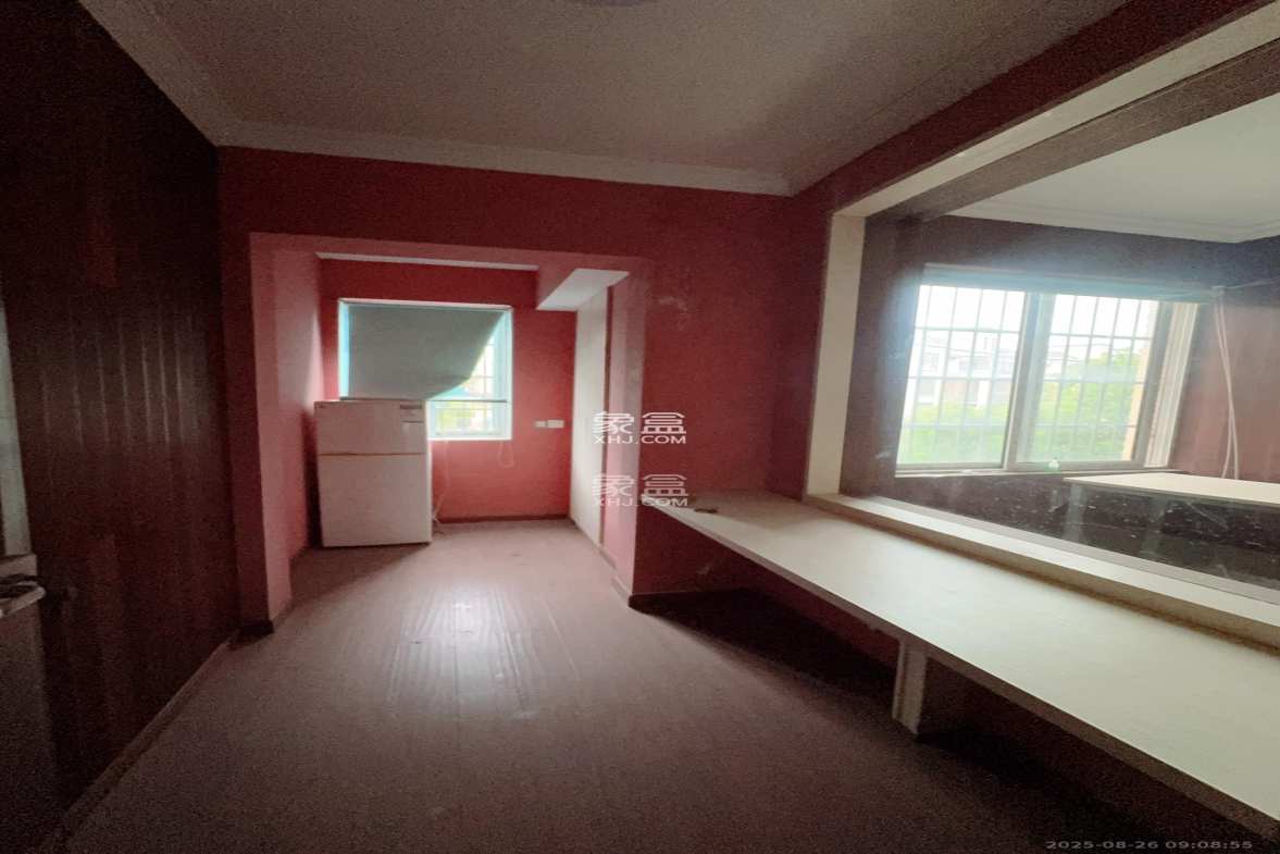 山水湾 3室2厅1卫 1500.0元/月 山水湾 3室2厅1卫 1500.0元/月室内图