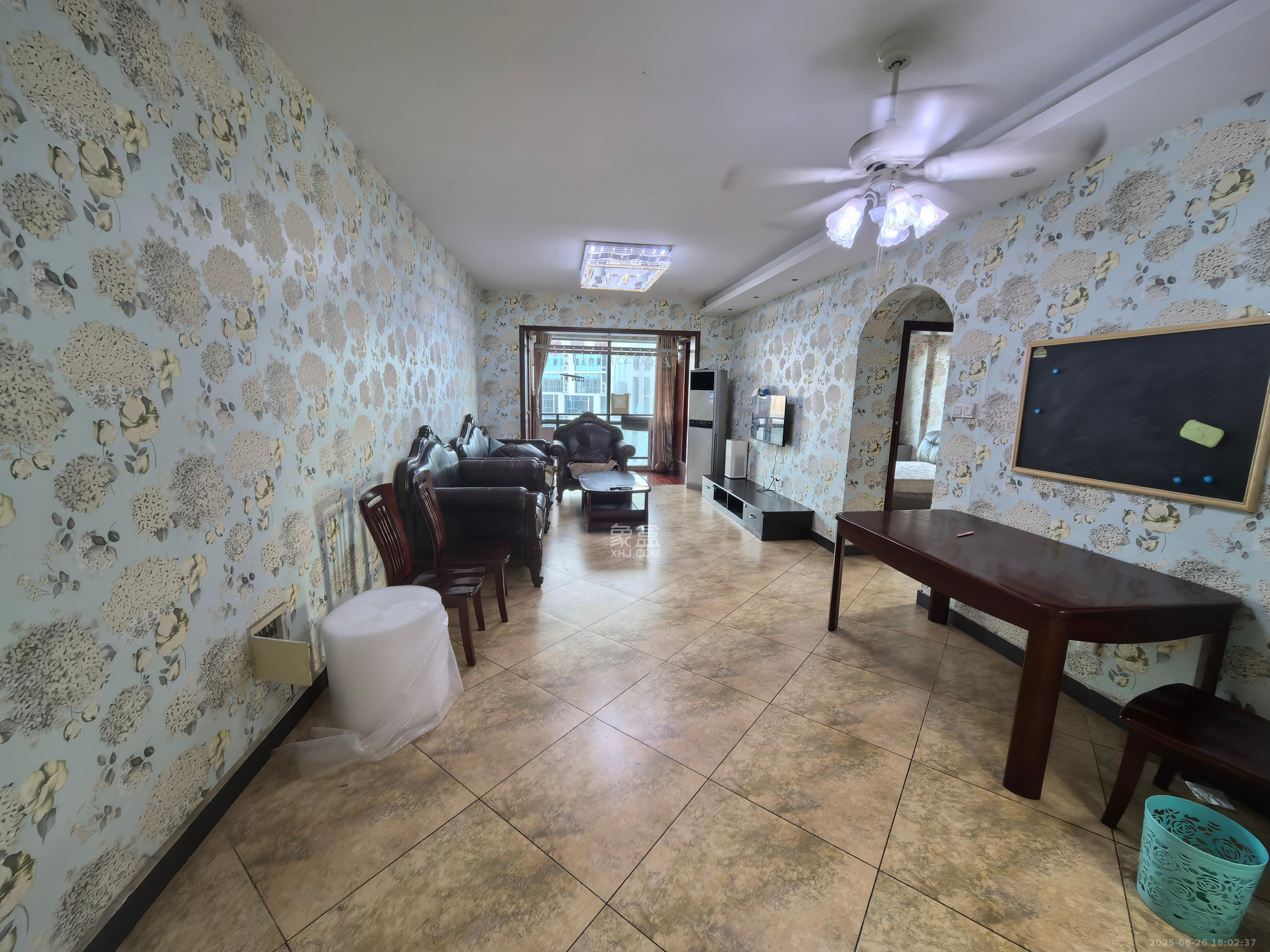 中信城市广场(中信新城一期) 2室2厅1卫 2000.0元/月 中信城市广场(中信新城一期) 2室2厅1卫 2000.0元/月室内图