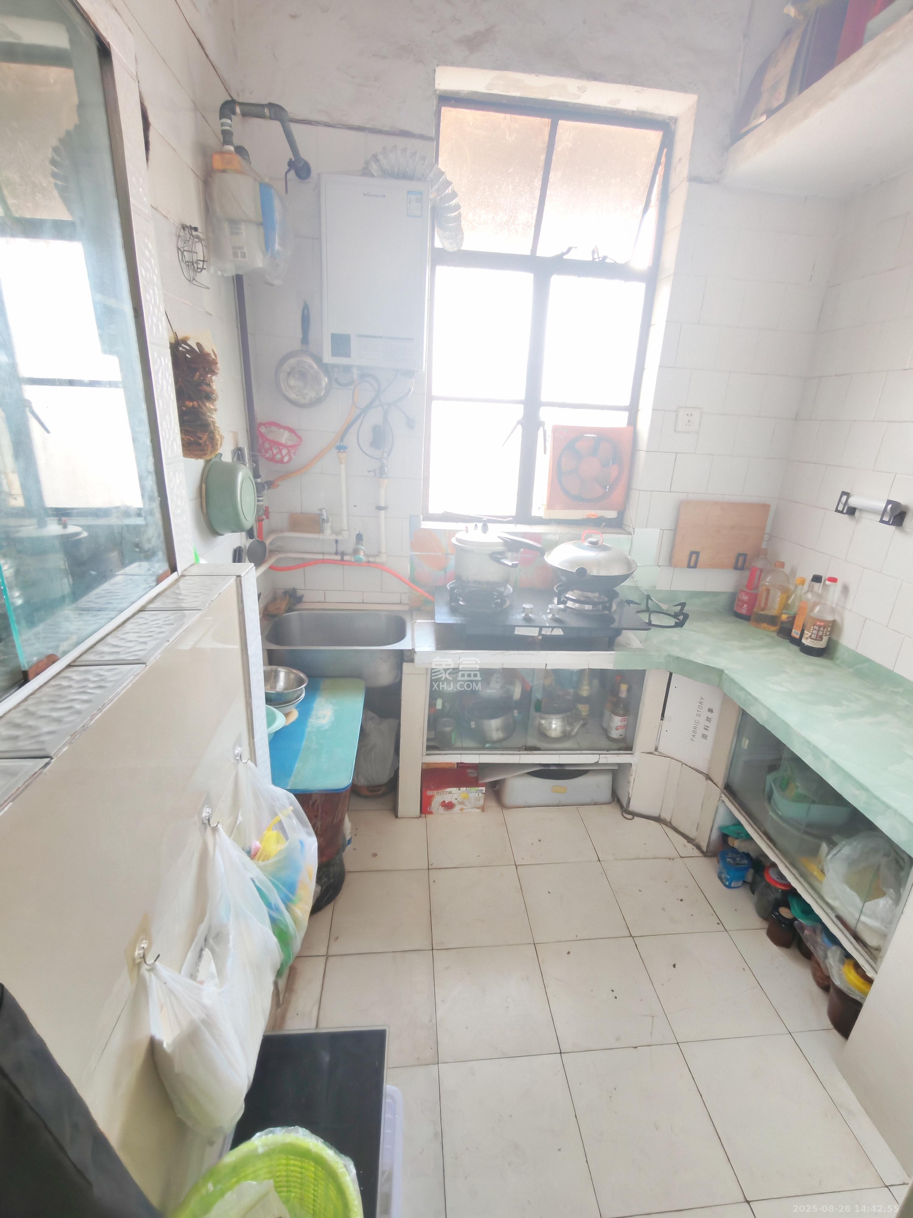 晓园宿舍(晓园路湘运小区) 2室1厅1卫 1500.0元/月 晓园宿舍(晓园路湘运小区) 2室1厅1卫 1500.0元/月室内图