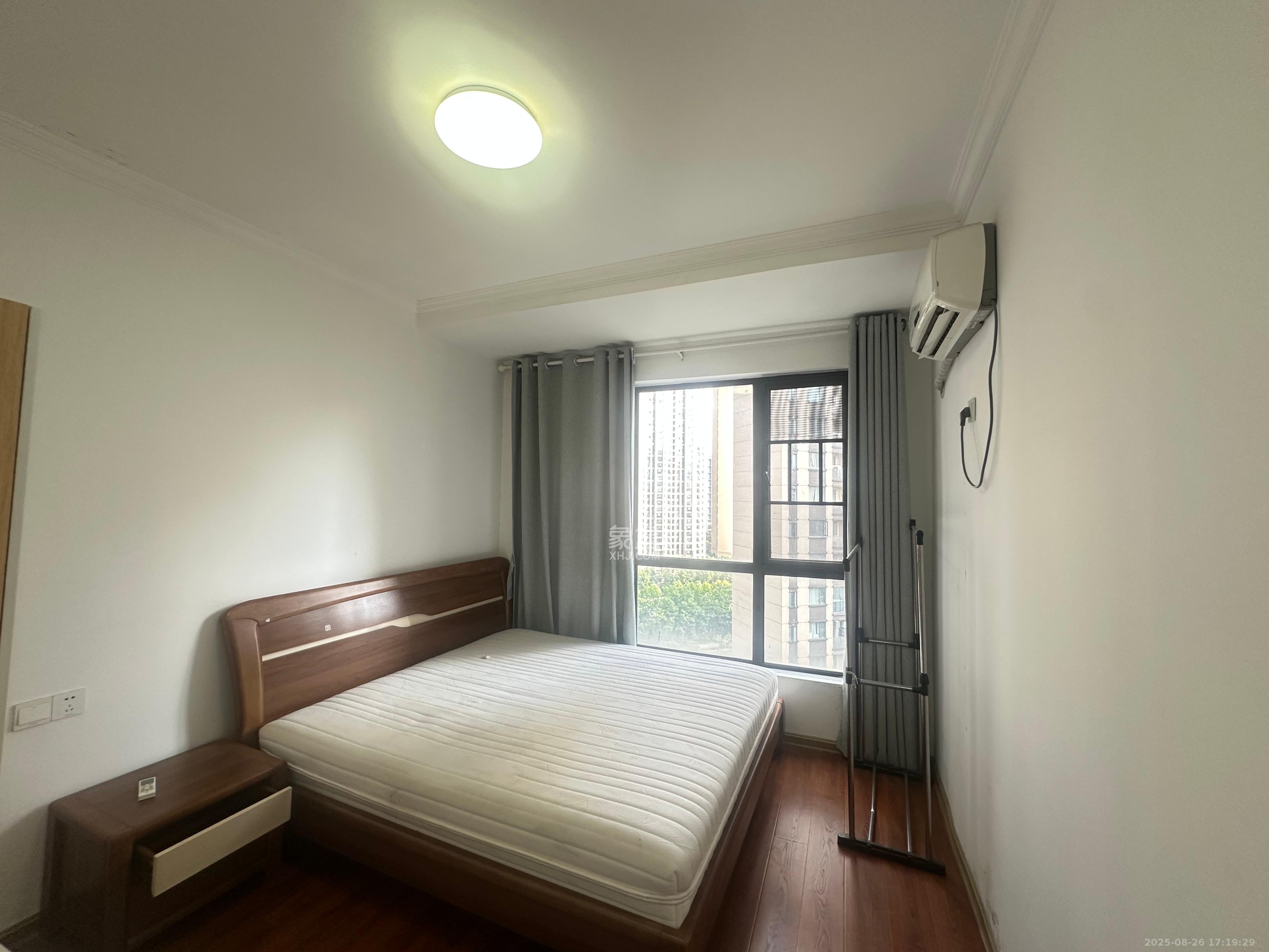 和泓梅溪四季  3室2厅2卫    2600.0元/月 和泓梅溪四季  3室2厅2卫    2600.0元/月室内图