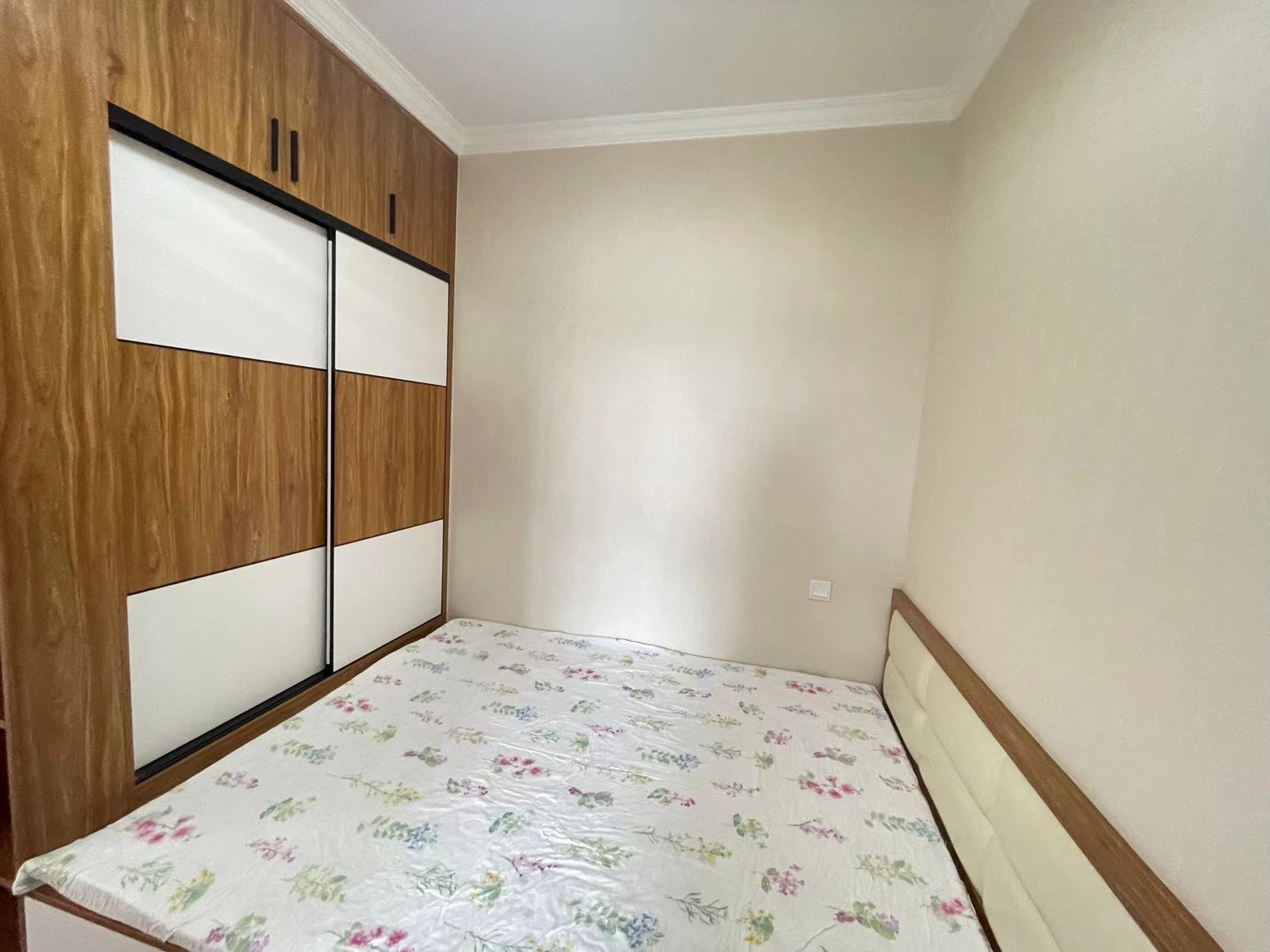 维港御景湾 2室1厅1卫 1800.0元/月 维港御景湾 2室1厅1卫 1800.0元/月室内图