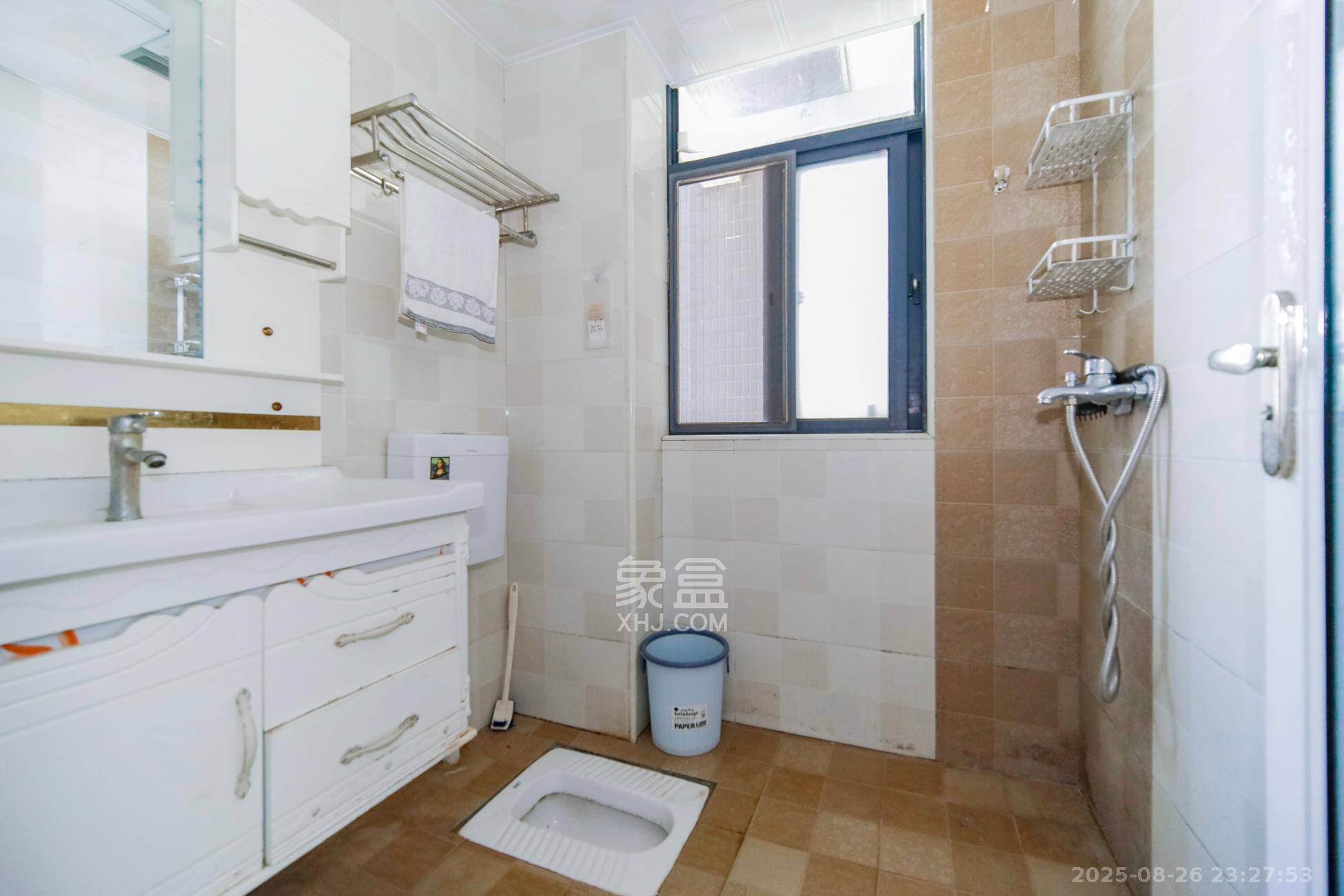 城南故事家园  3室2厅1卫    75.8万卫生间