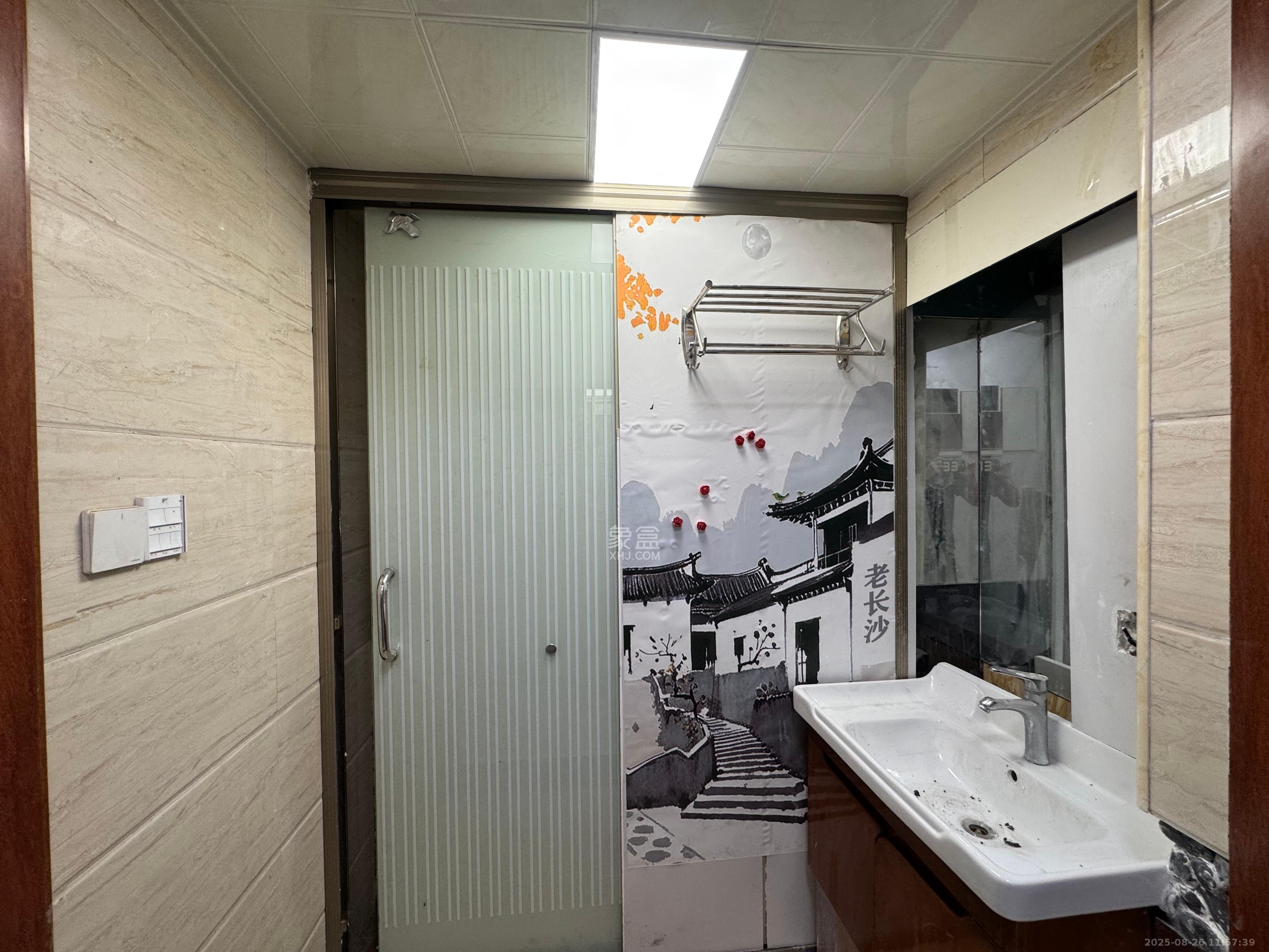 荣悦台  4室2厅1卫   4100.00元/月室内图