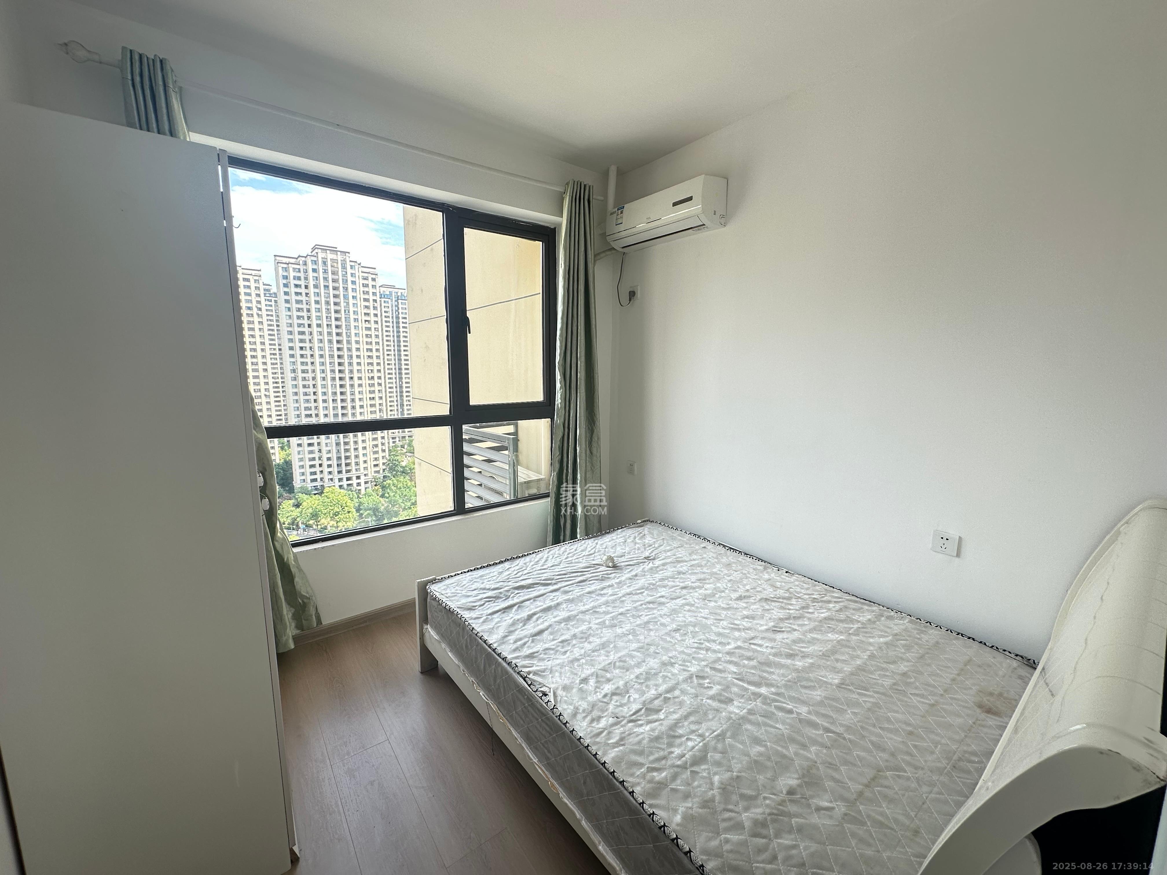 和泓梅溪四季  5室2厅2卫    3500.0元/月室内图