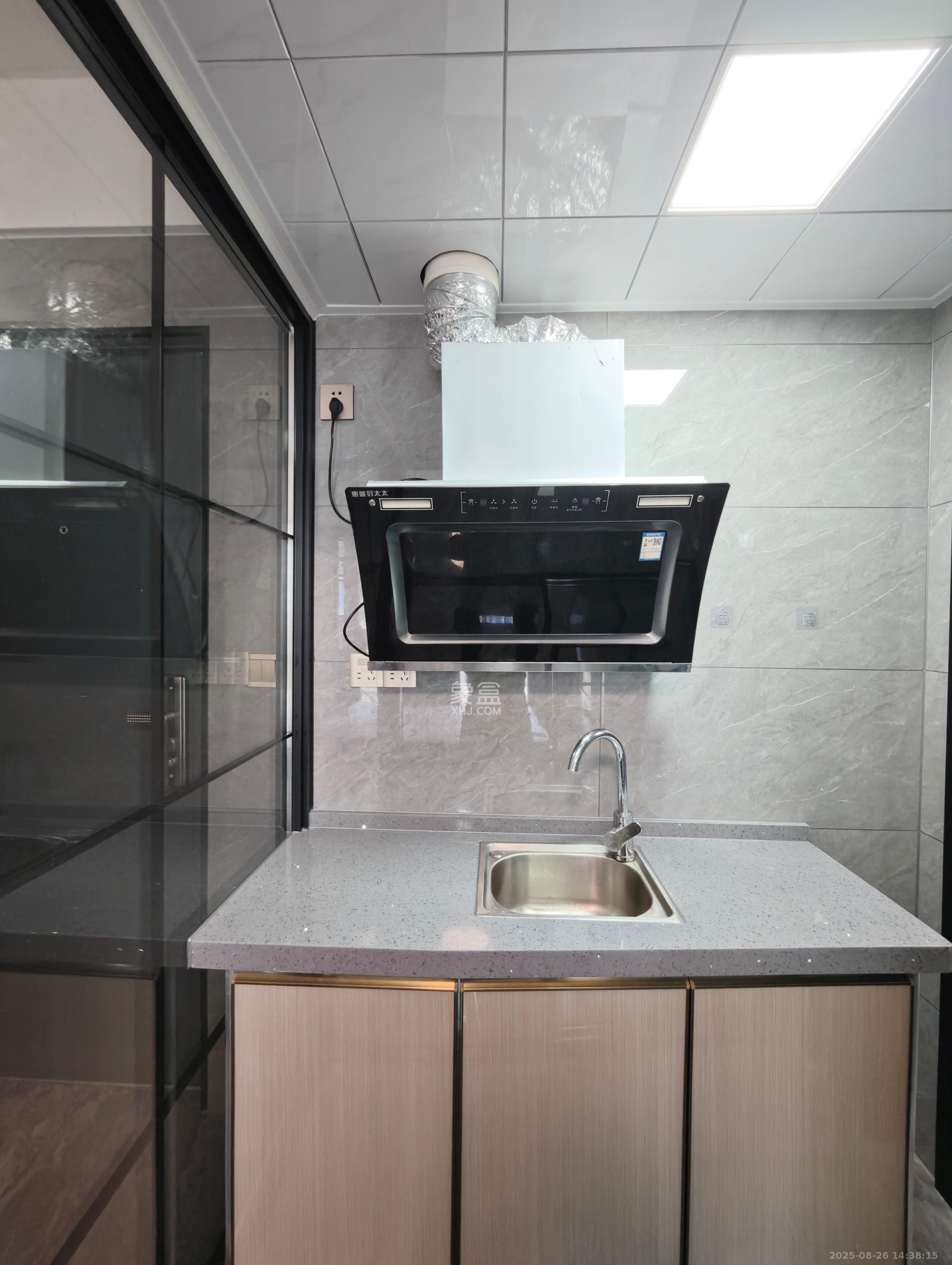 麓谷山湖郡 1室1厅1卫 1100.0元/月 麓谷山湖郡 1室1厅1卫 1100.0元/月室内图