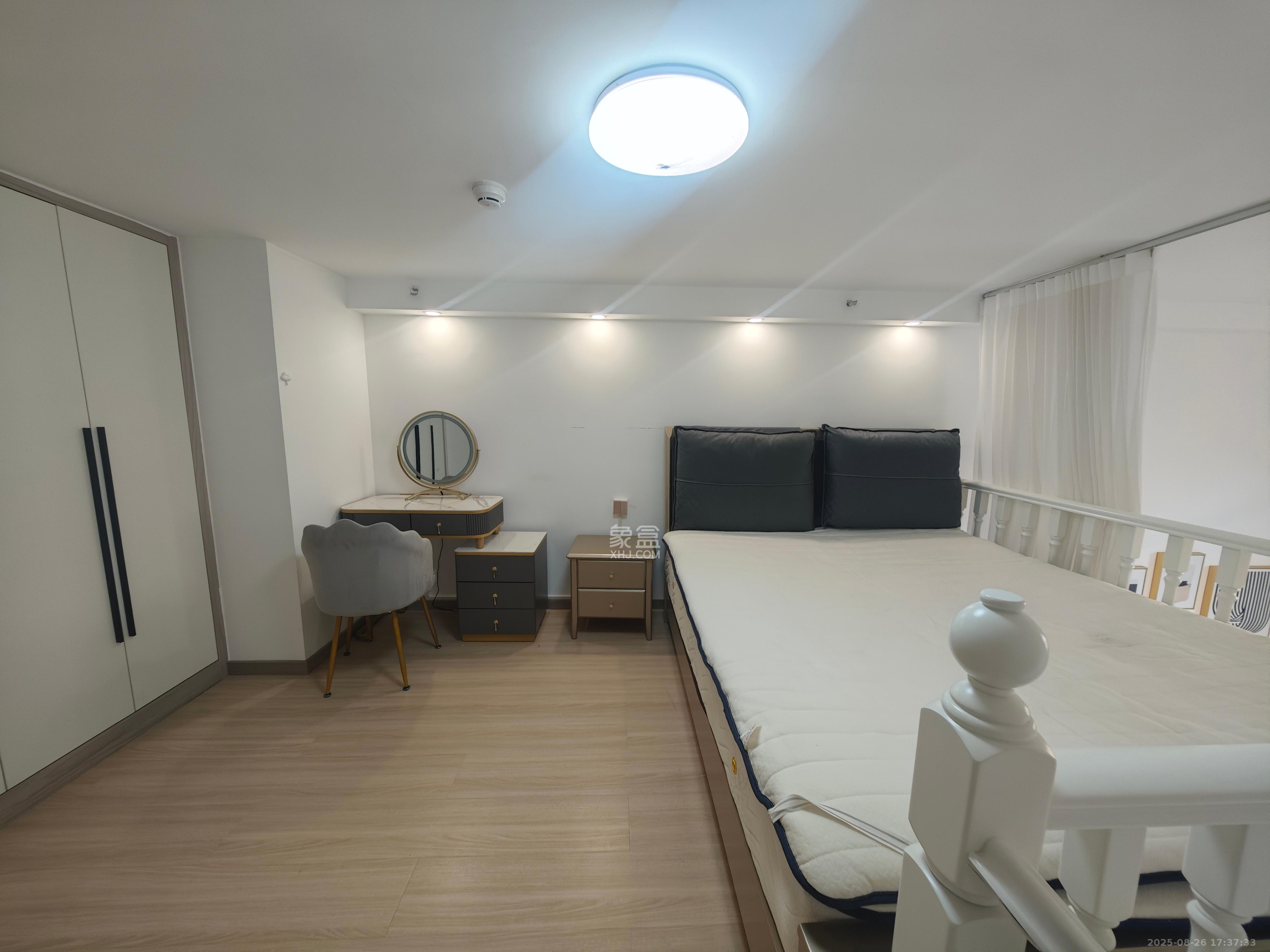 藏珑湖上公馆 2室2厅1卫 2500.0元/月 藏珑湖上公馆 2室2厅1卫 2500.0元/月室内图