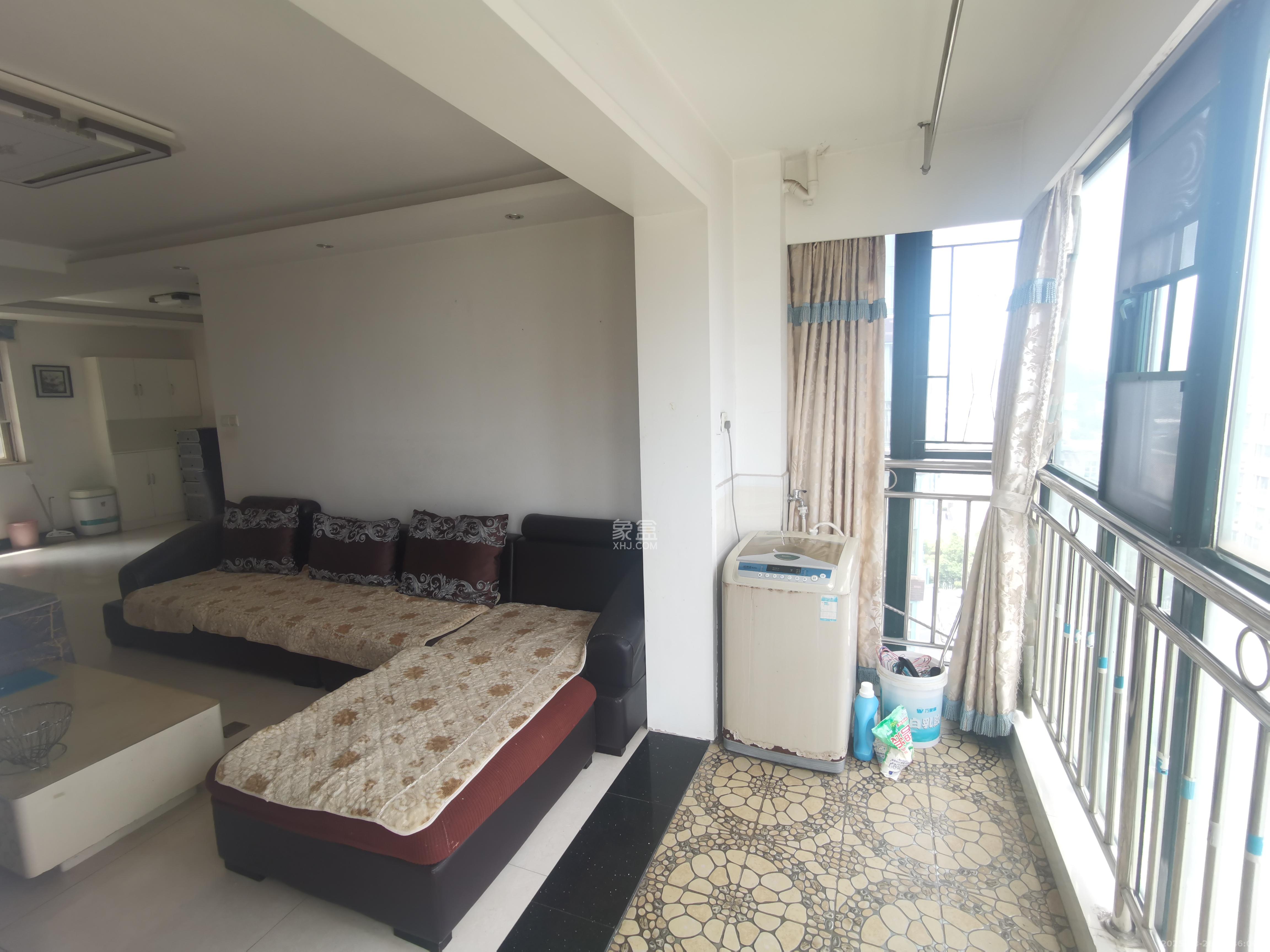 大为时代家园  2室2厅1卫    1700.0元/月 大为时代家园  2室2厅1卫    1700.0元/月室内图