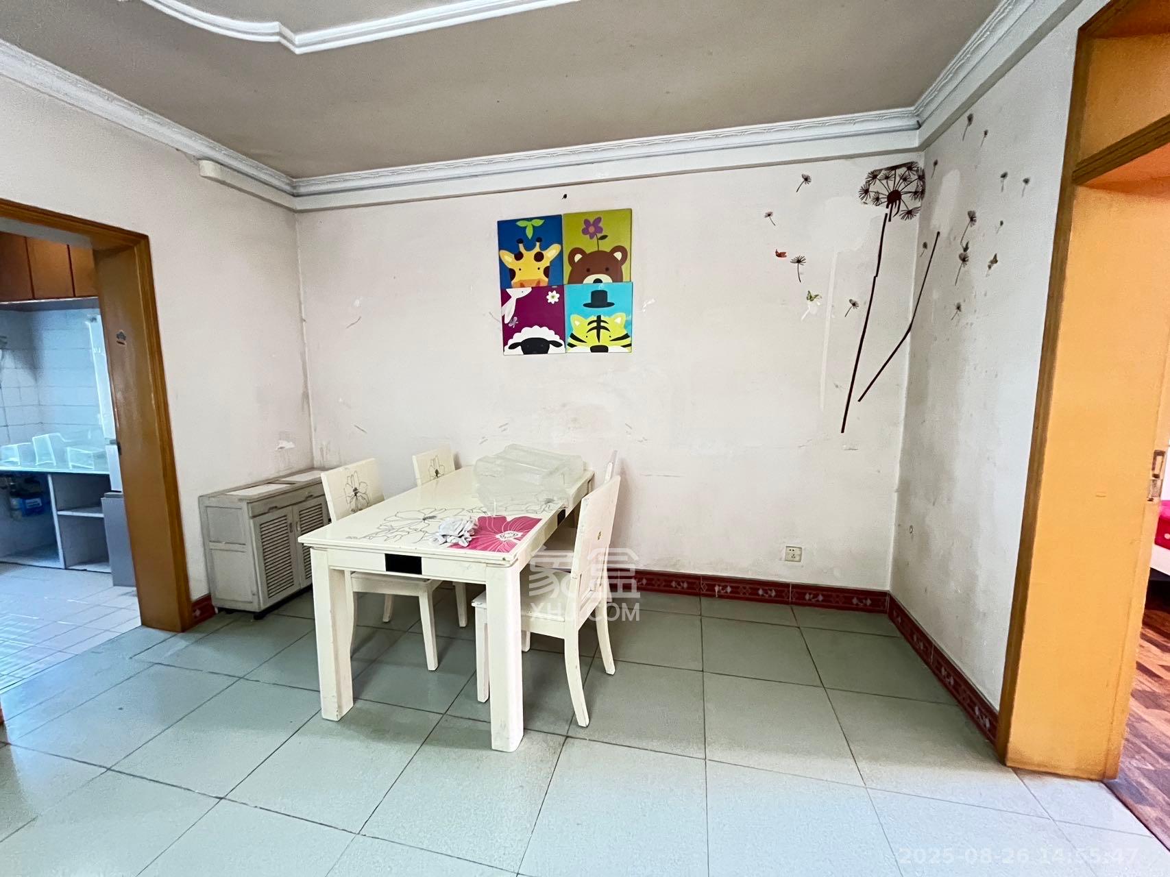 荷花园市直教师村（长沙市教育局直属教师二村）  3室2厅1卫    2000.0元/月室内图