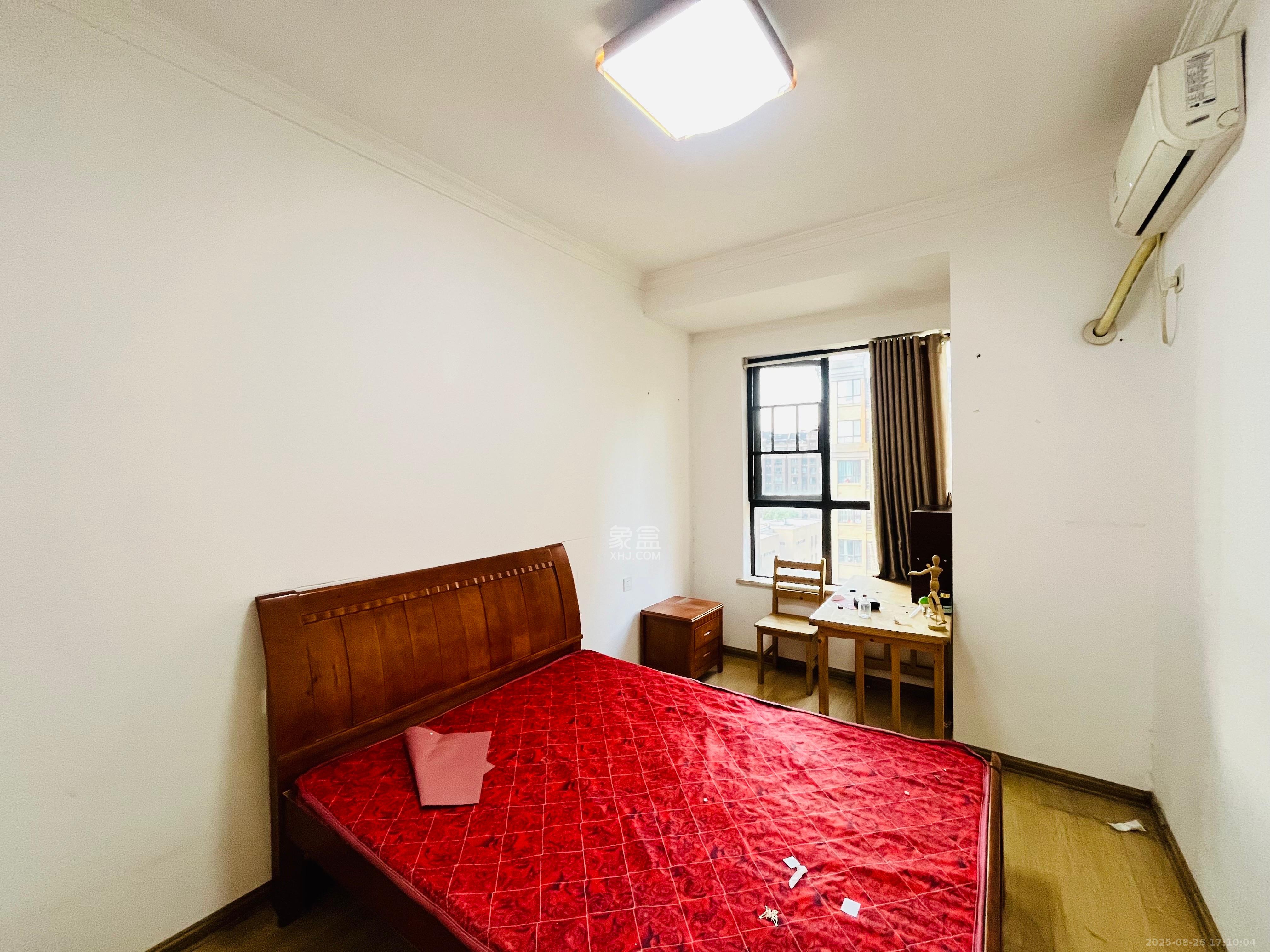 奥林匹克花园贡院一期 3室2厅2卫 2300.0元/月 奥林匹克花园贡院一期 3室2厅2卫 2300.0元/月室内图