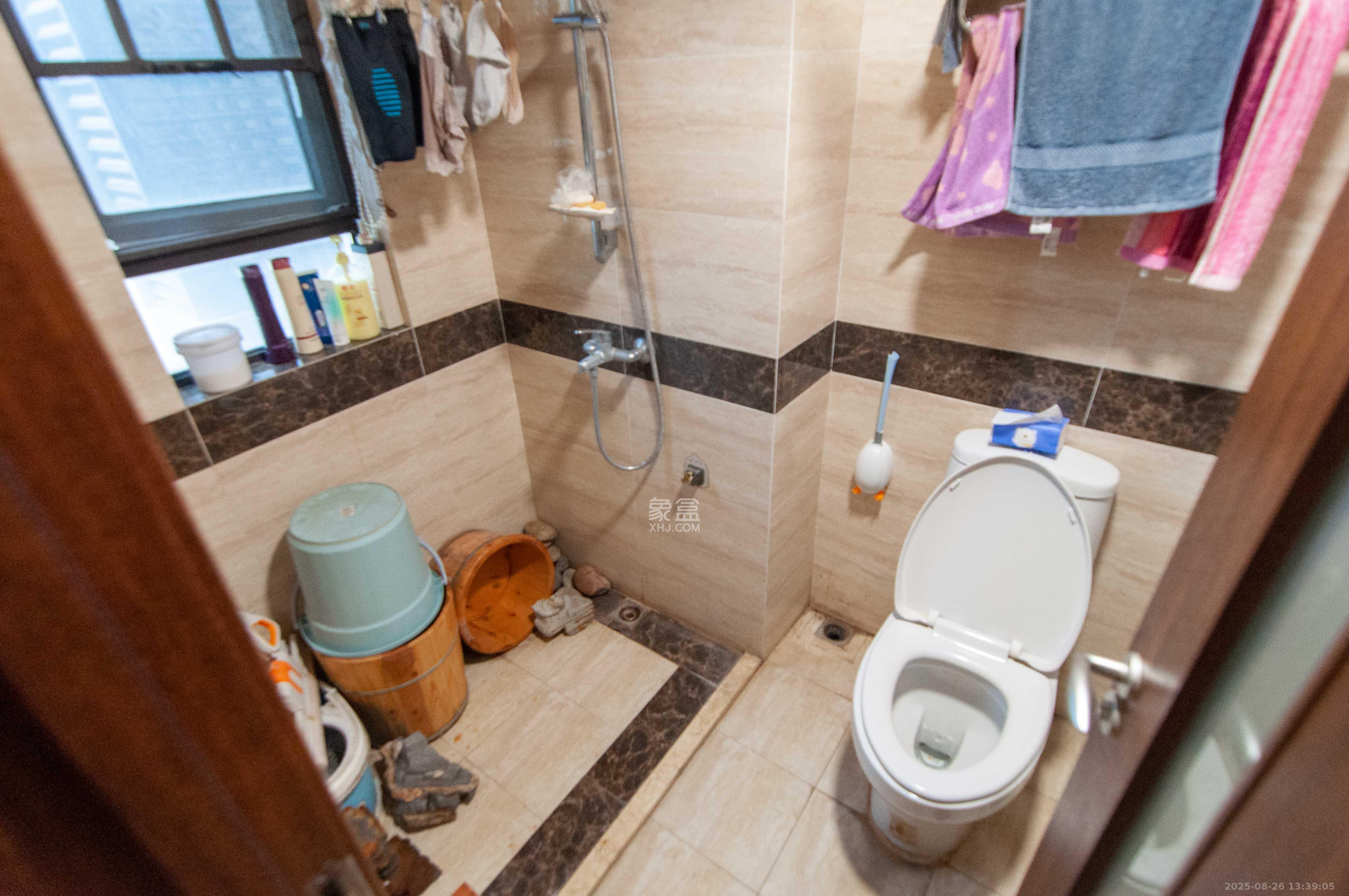 万科里梅溪郡 3室2厅2卫 208.0万 万科里梅溪郡 3室2厅2卫 208.0万卫生间