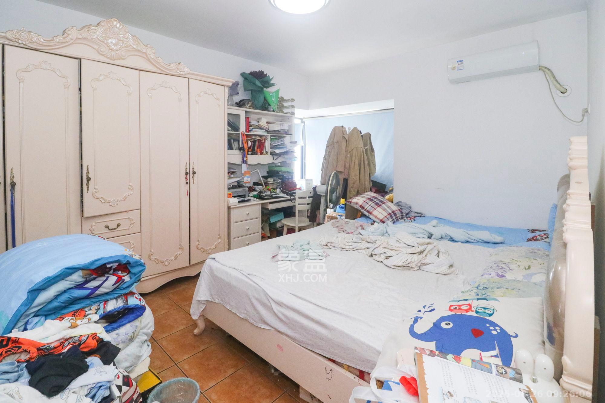 美林银谷  3室2厅2卫    3000.0元/月室内图