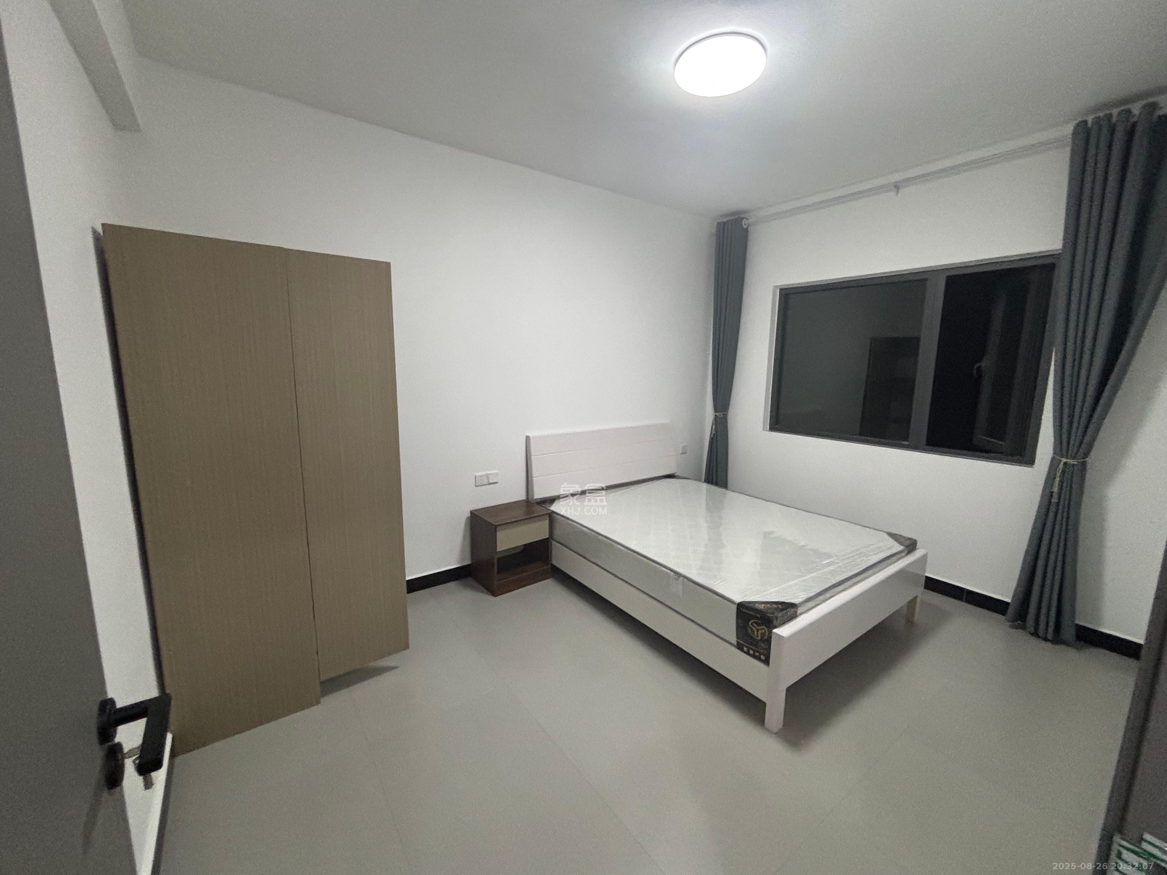 恒大揽湖苑(恒大林溪郡)  3室2厅2卫    2800.0元/月 恒大揽湖苑(恒大林溪郡)  3室2厅2卫    2800.0元/月室内图