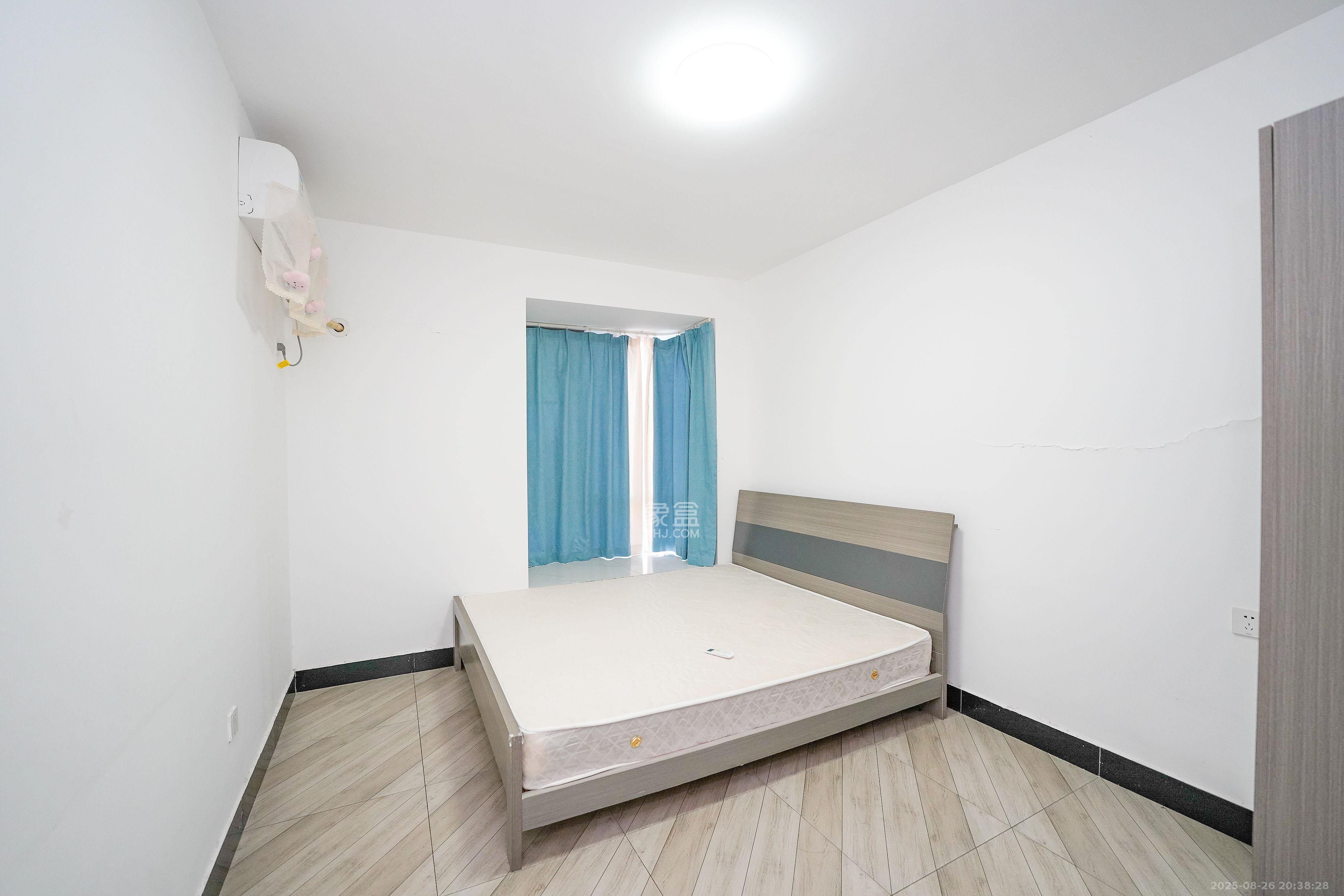 丽发新城  2室2厅1卫    58.0万 丽发新城  2室2厅1卫    58.0万卧室