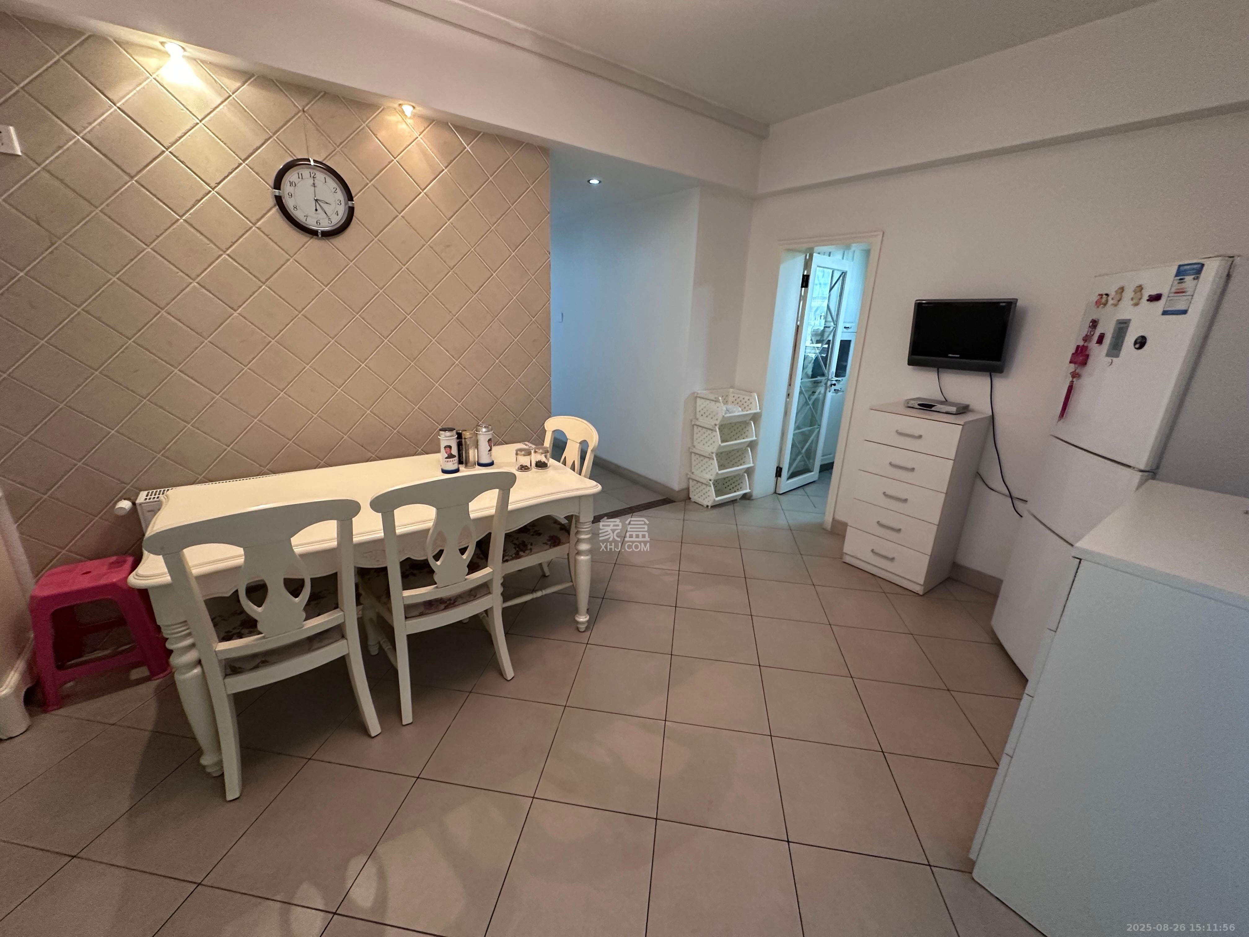 桐荫里社区  4室2厅2卫    5500.0元/月 桐荫里社区  4室2厅2卫    5500.0元/月室内图