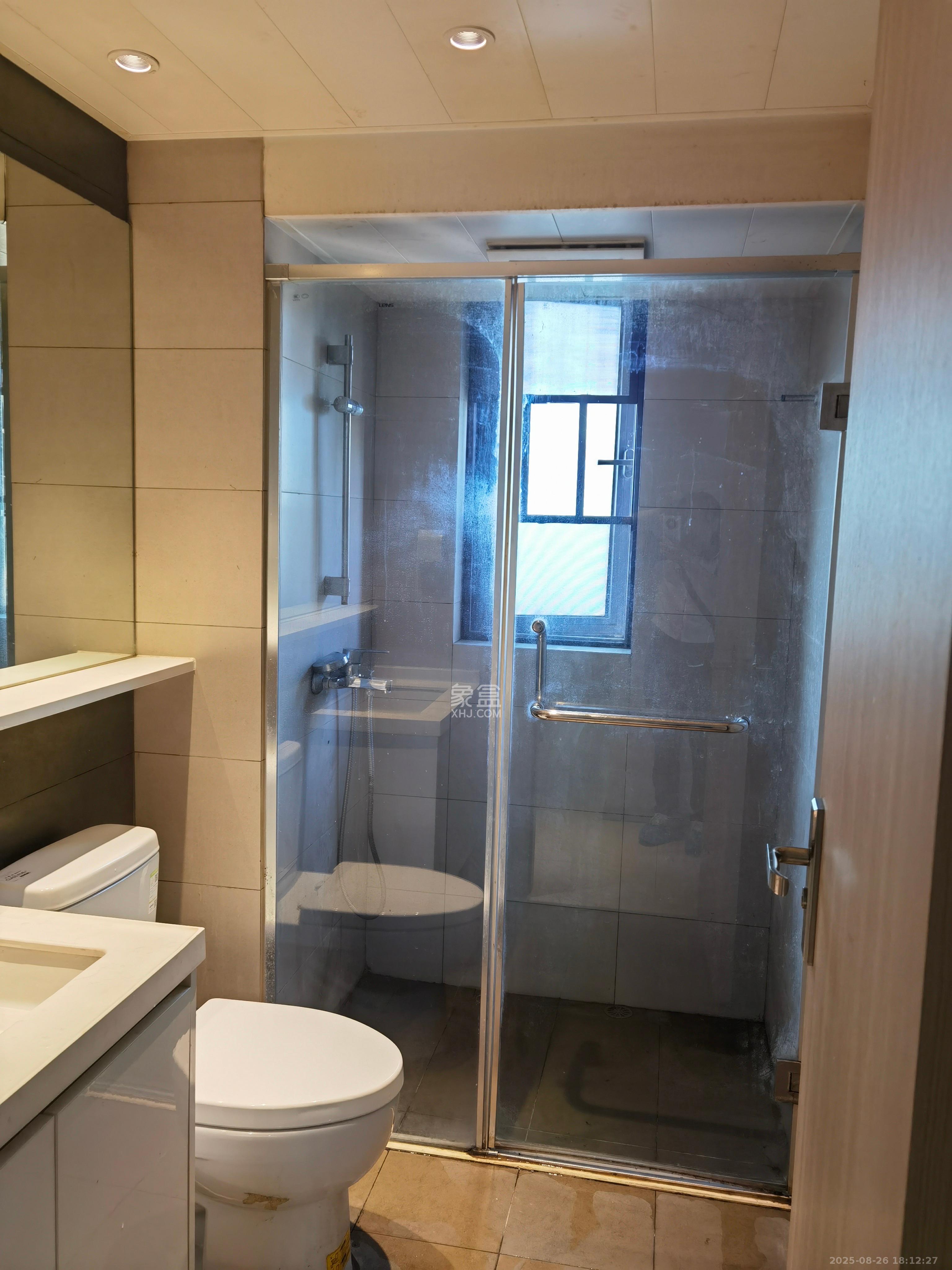 时代倾城五期  3室2厅2卫    2600.0元/月室内图