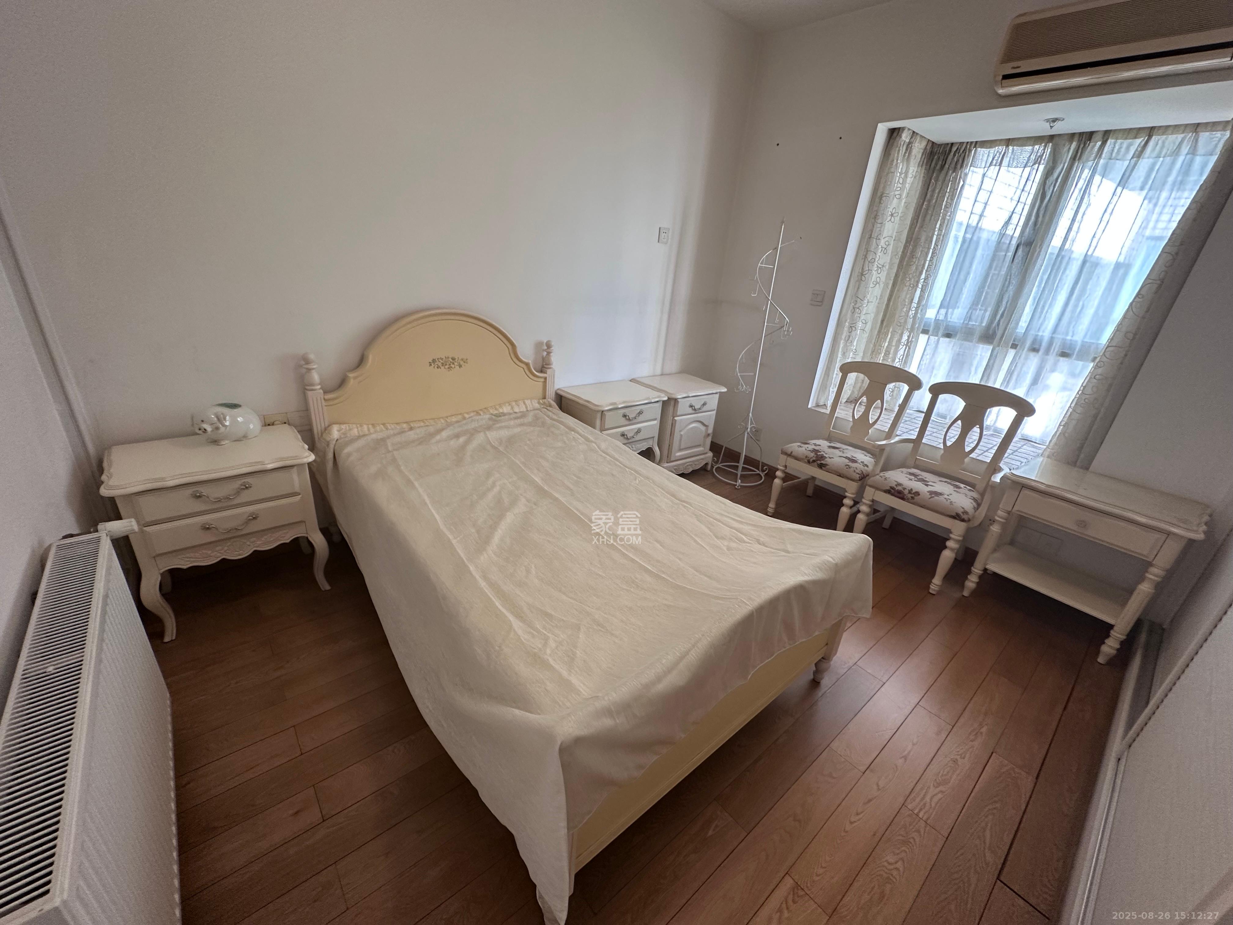 桐荫里社区  4室2厅2卫    5500.0元/月 桐荫里社区  4室2厅2卫    5500.0元/月室内图