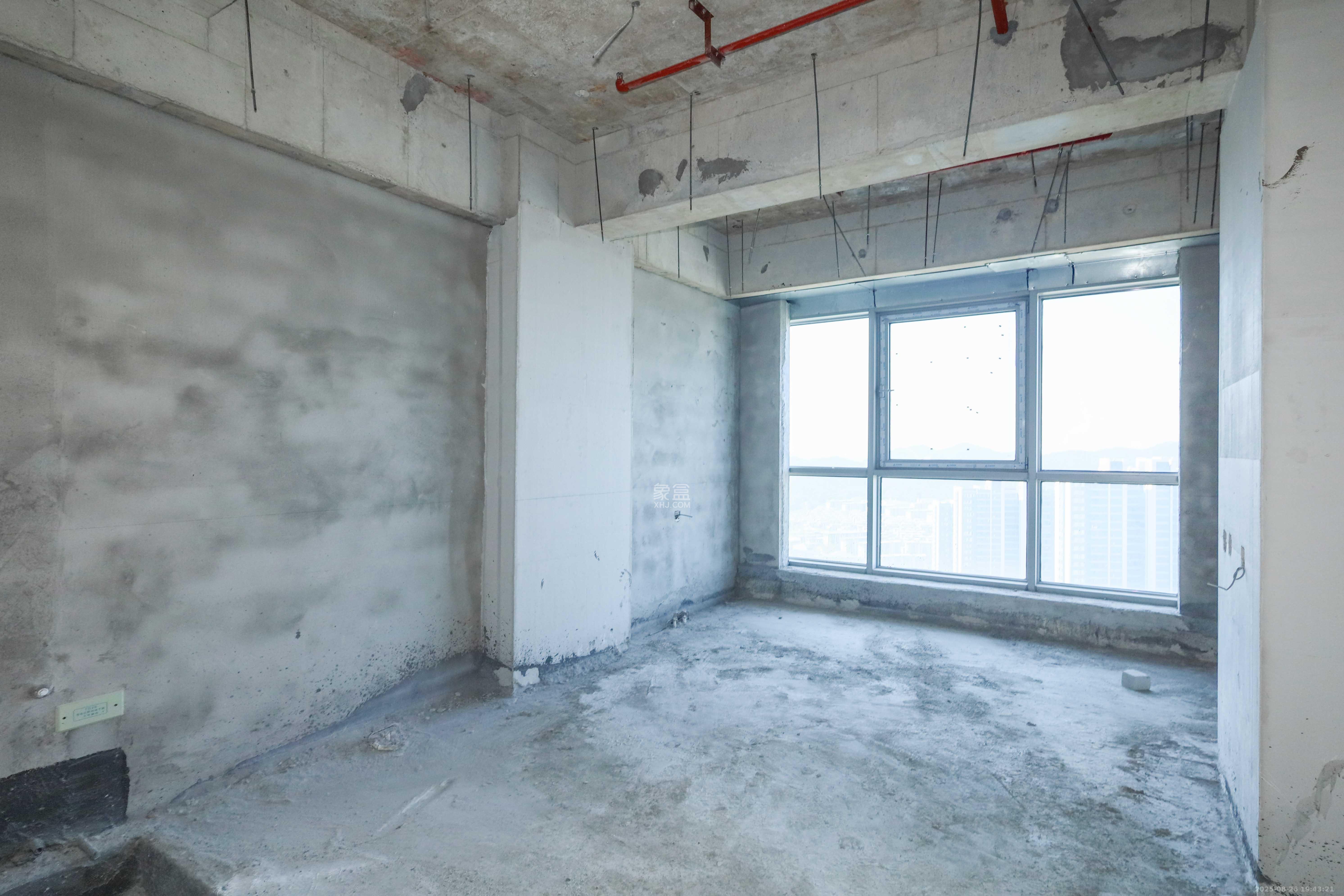 正荣梅溪紫阙台  5室2厅3卫    344.0万卧室