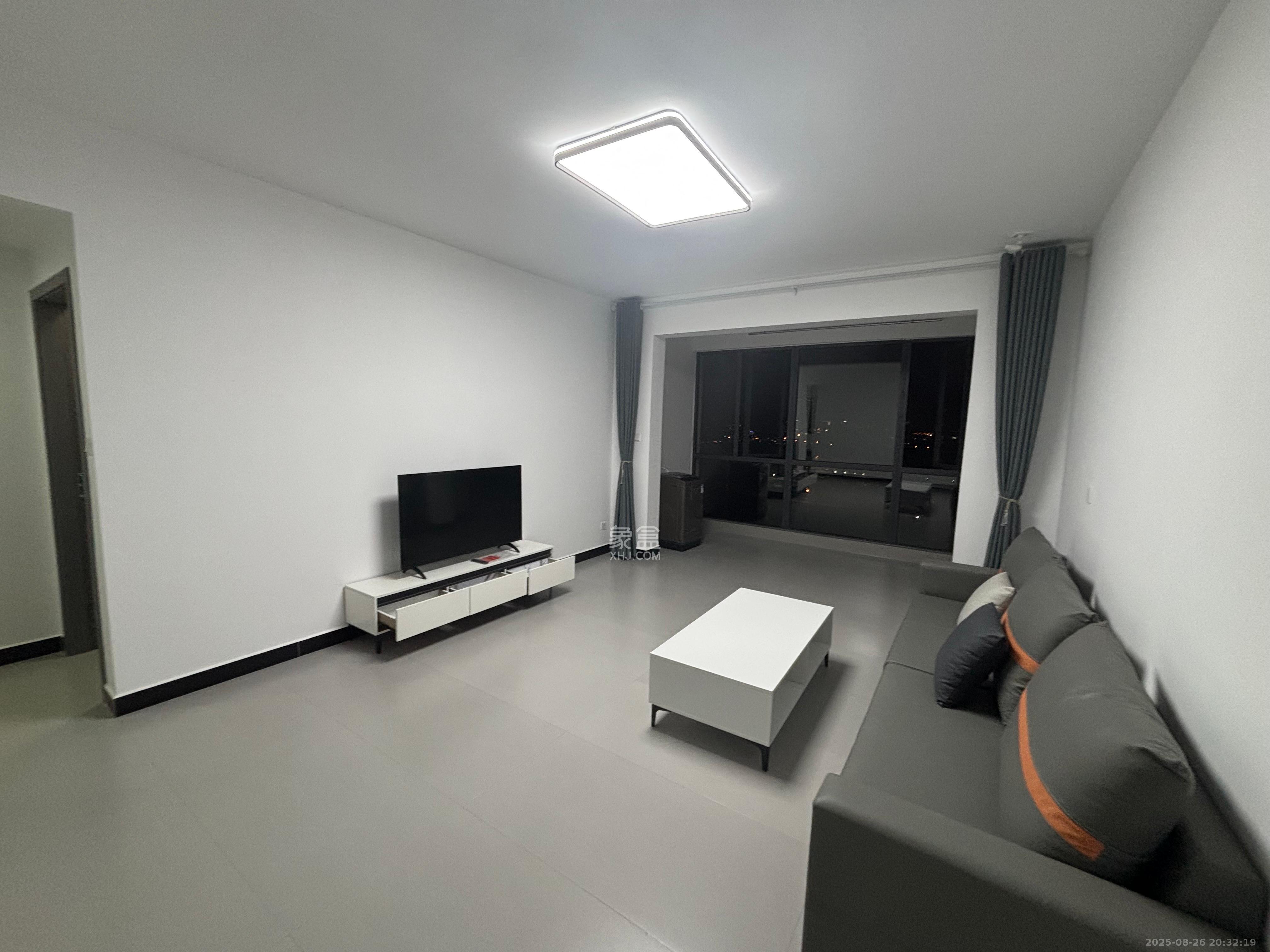 恒大揽湖苑(恒大林溪郡)  3室2厅2卫    2800.0元/月 恒大揽湖苑(恒大林溪郡)  3室2厅2卫    2800.0元/月室内图