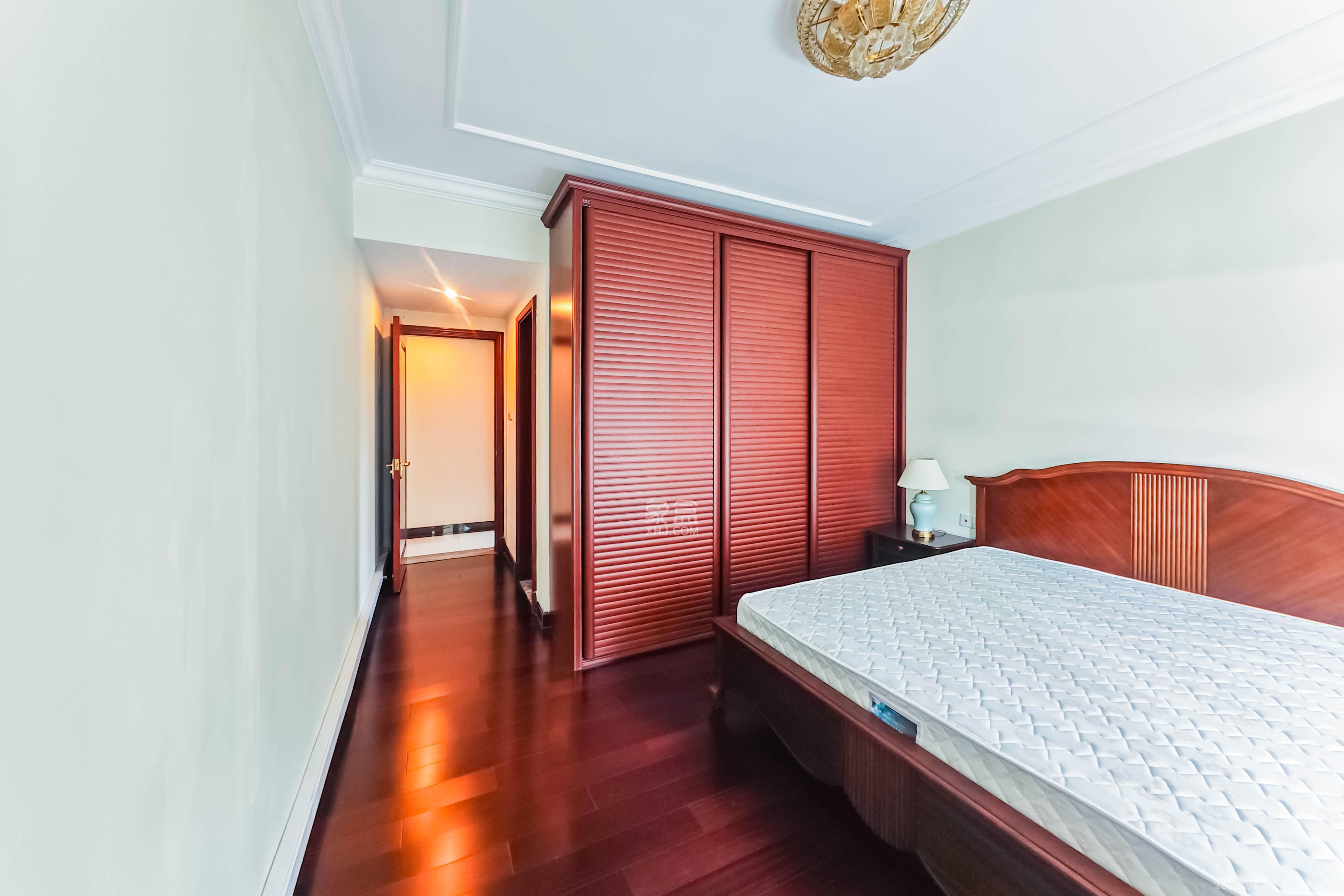 恒大绿洲  4室2厅2卫    145.0万 恒大绿洲  4室2厅2卫    145.0万卧室