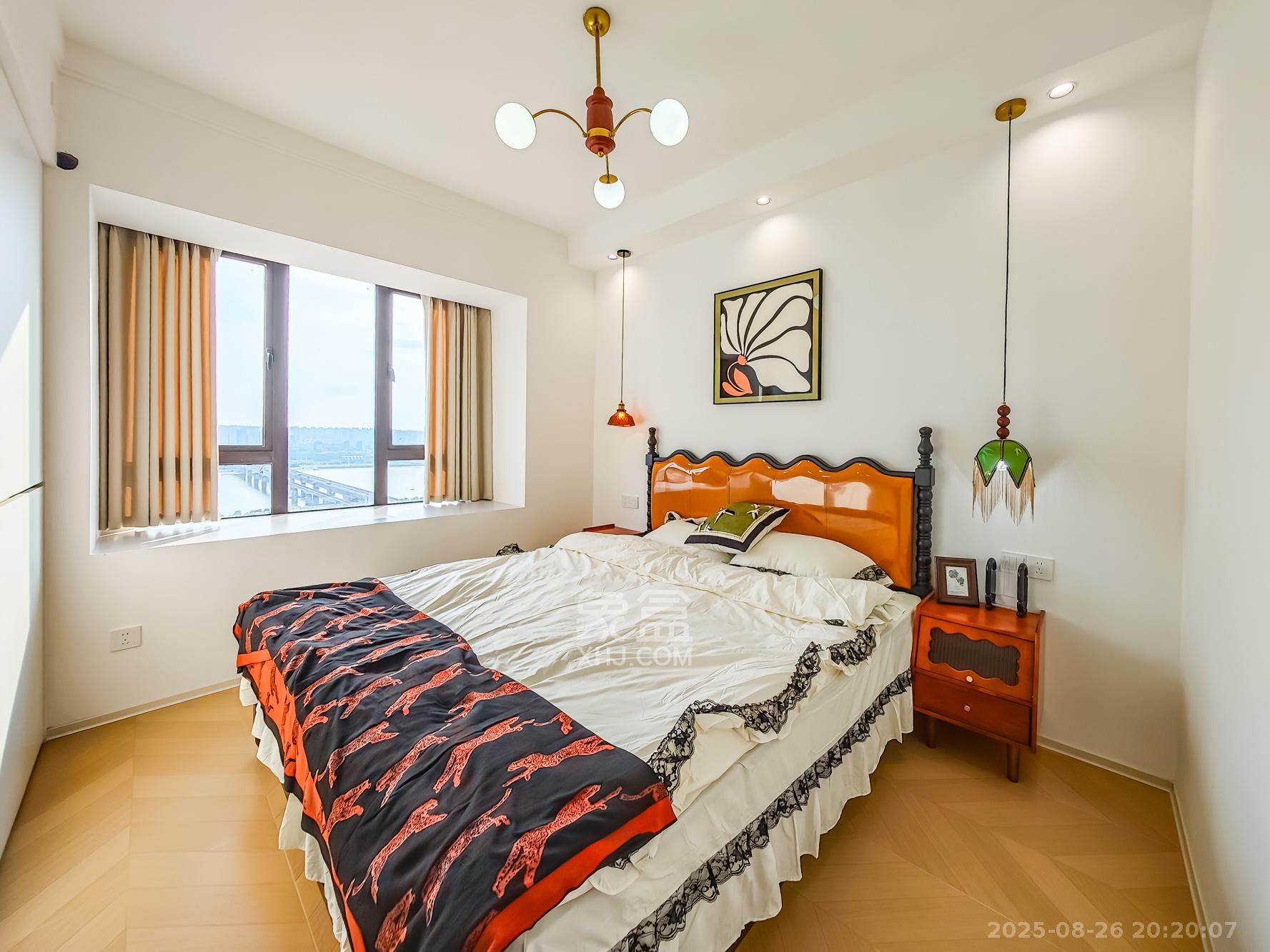 绿地海外滩二期  1室0厅0卫    79.8万 绿地海外滩二期  1室0厅0卫    79.8万卧室