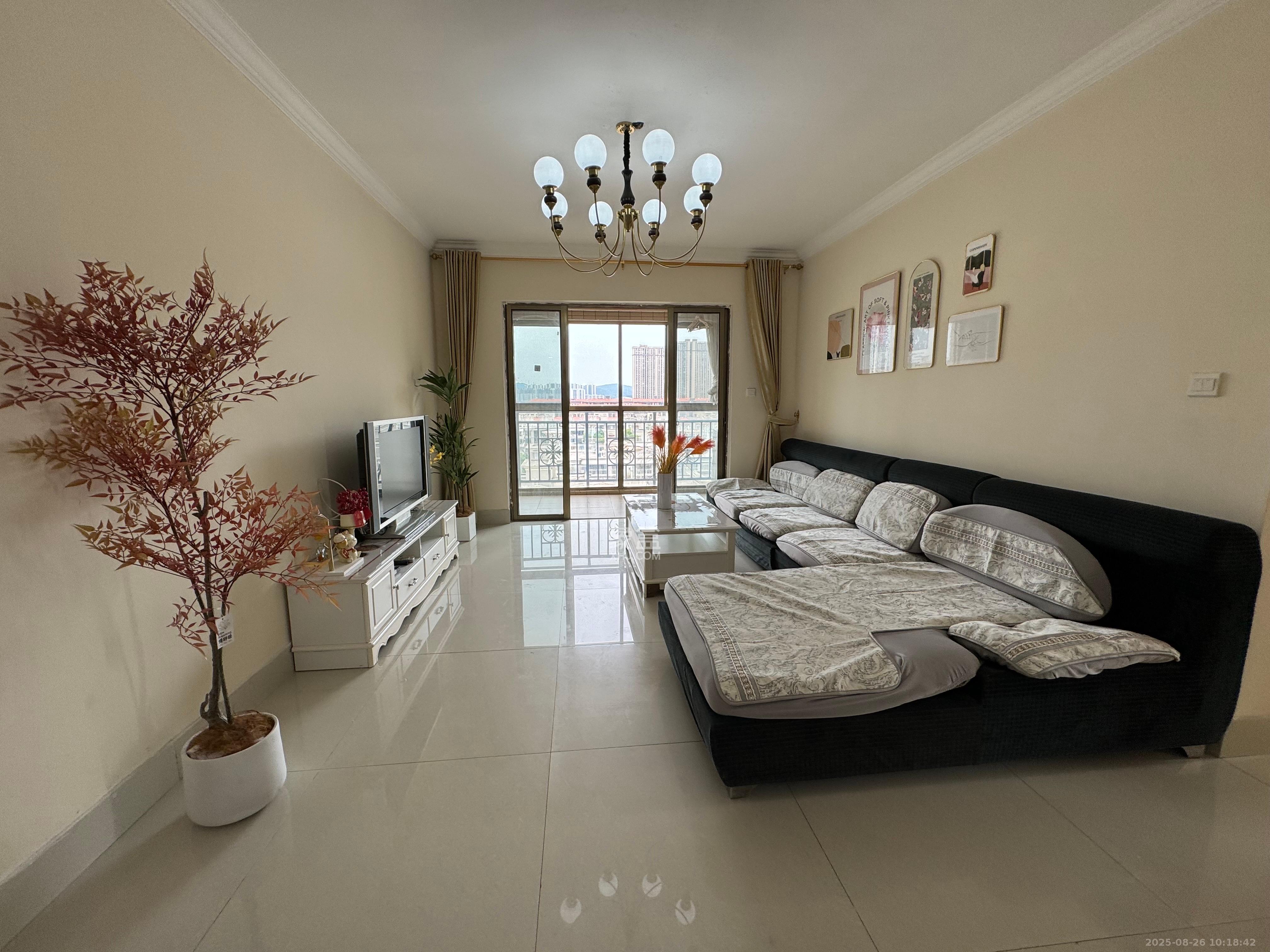 江山帝景雅典  3室2厅1卫    2000.0元/月 江山帝景雅典  3室2厅1卫    2000.0元/月室内图