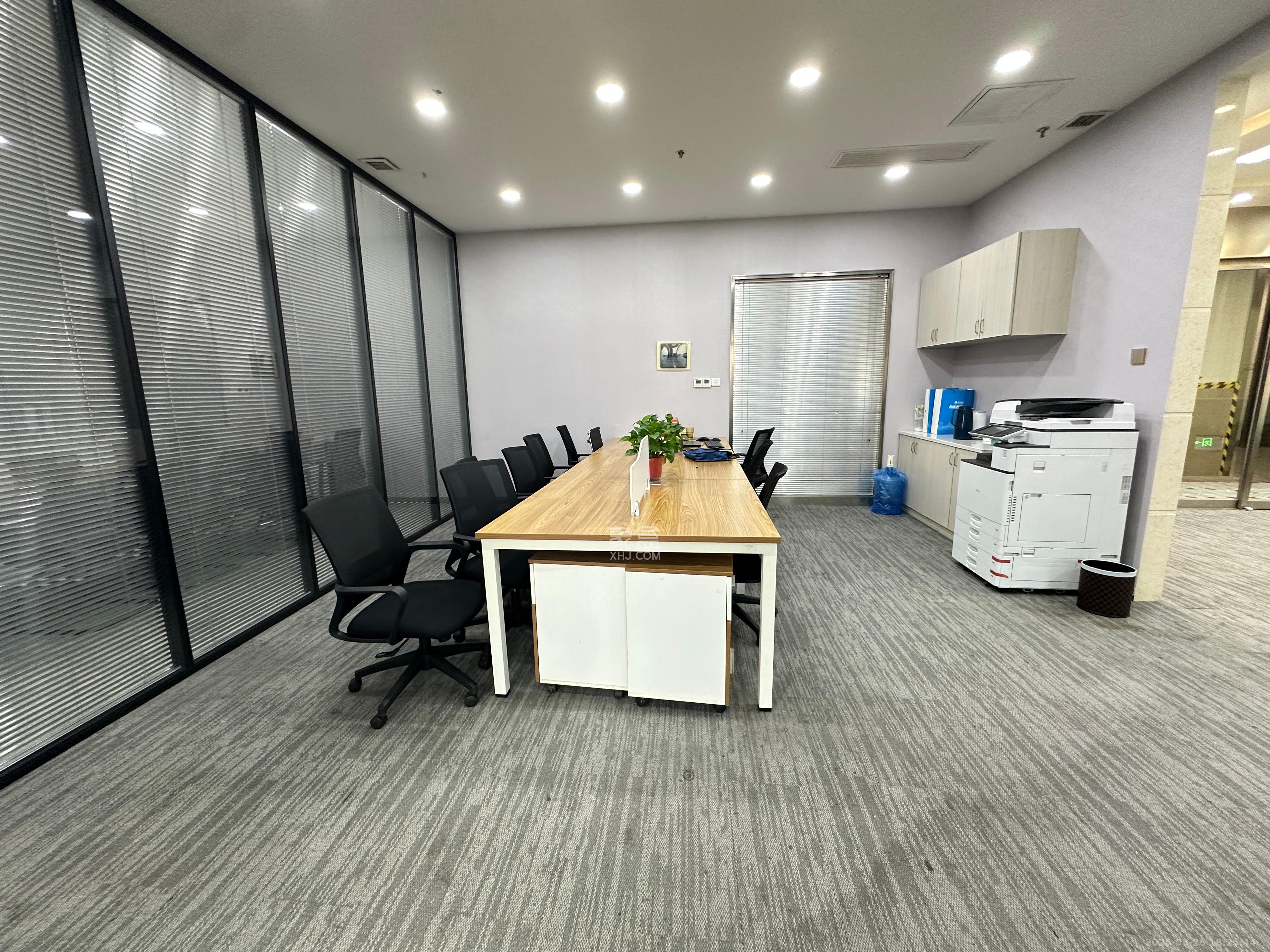 保利国际广场   75.54㎡      12800.0元/月室内图