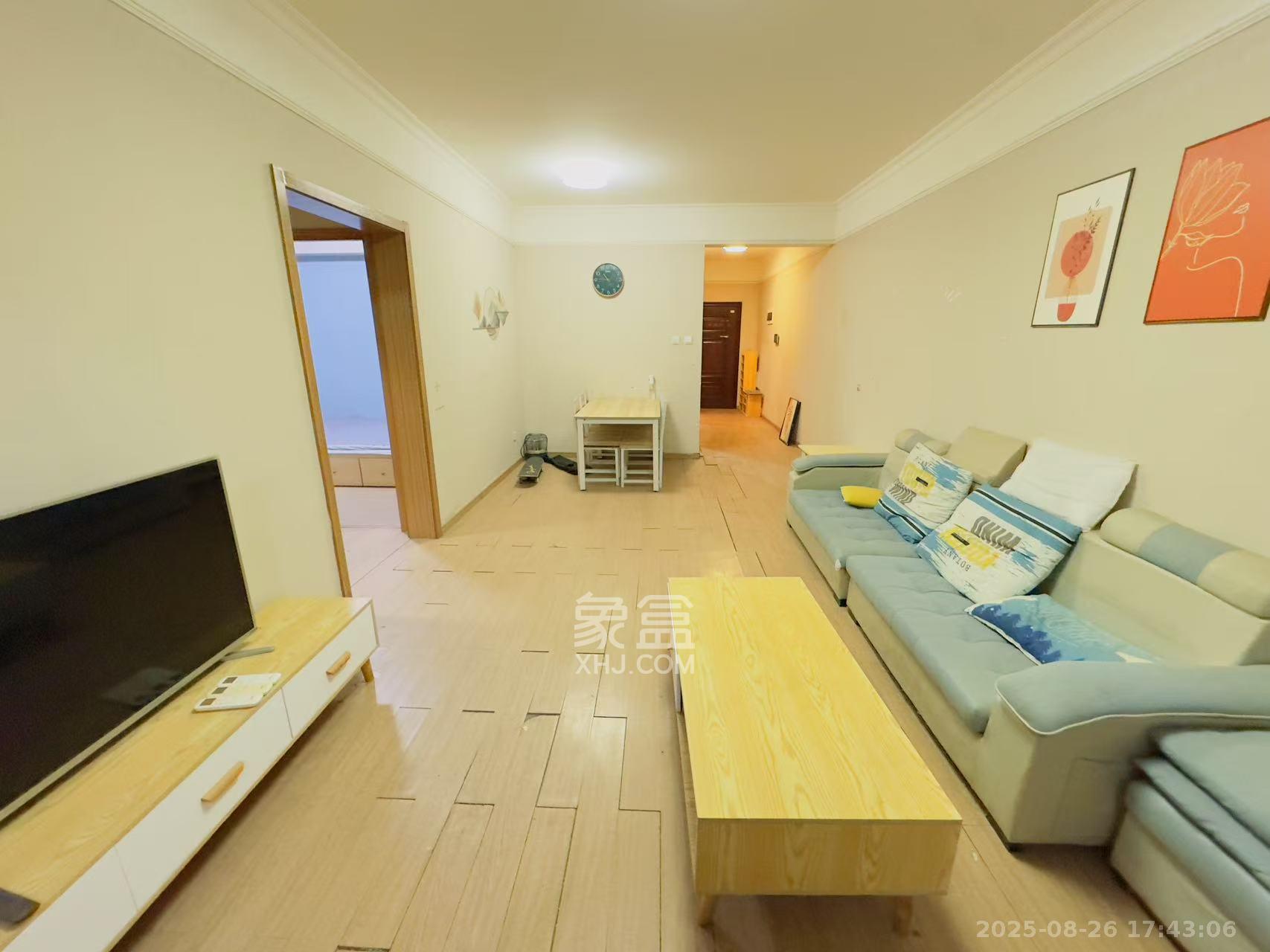 麓谷小镇 3室2厅1卫 1800.0元/月 麓谷小镇 3室2厅1卫 1800.0元/月室内图