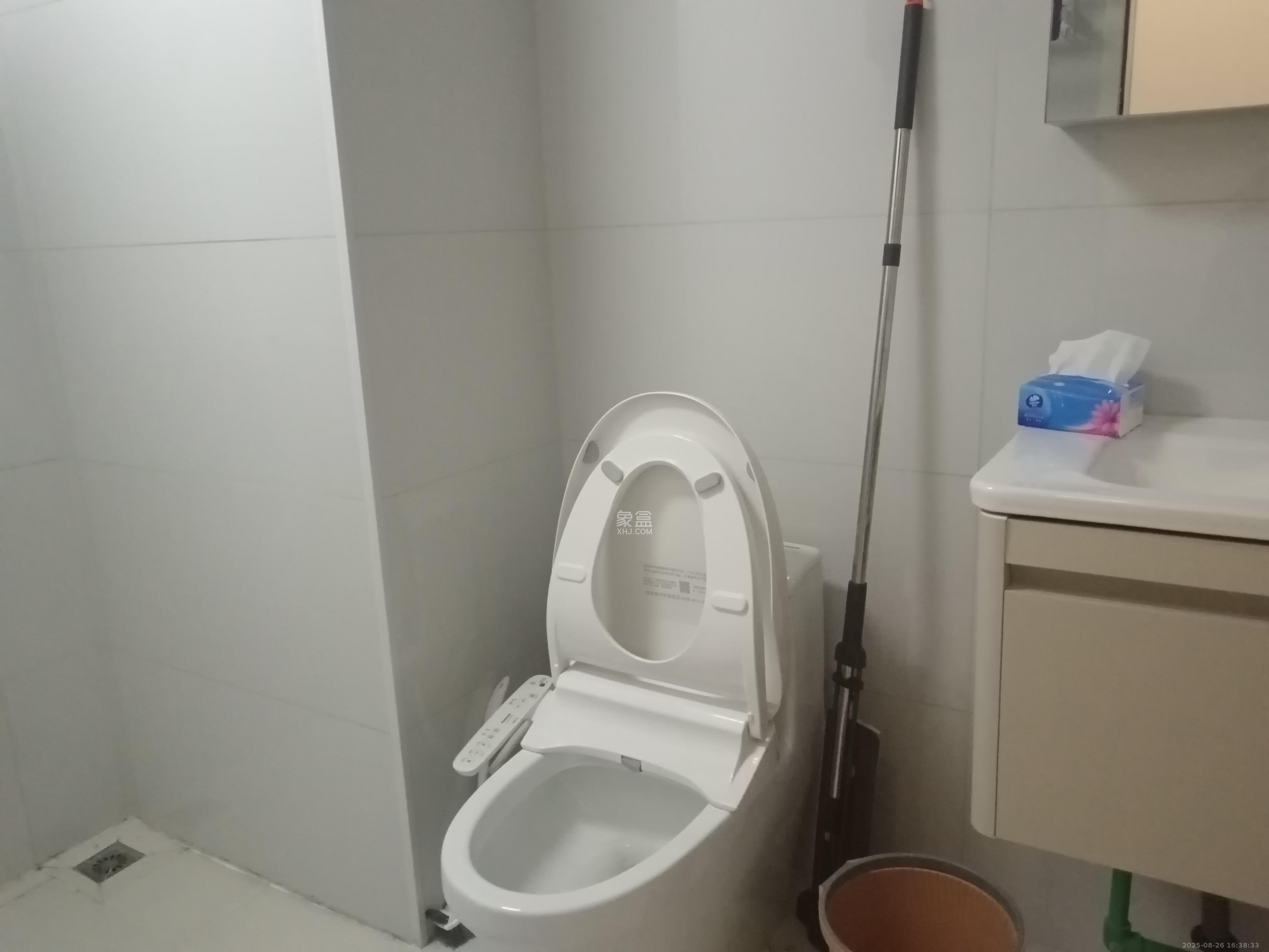 恒大誉府(融誉商业中心) 1室1厅1卫 1650.0元/月 恒大誉府(融誉商业中心) 1室1厅1卫 1650.0元/月室内图