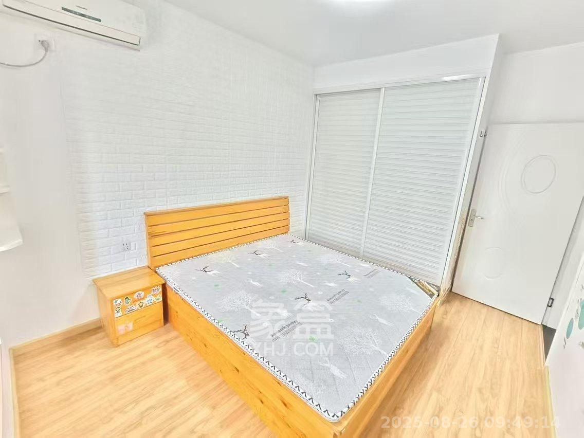 兰亭峰景 3室2厅1卫 2400.0元/月 兰亭峰景 3室2厅1卫 2400.0元/月室内图