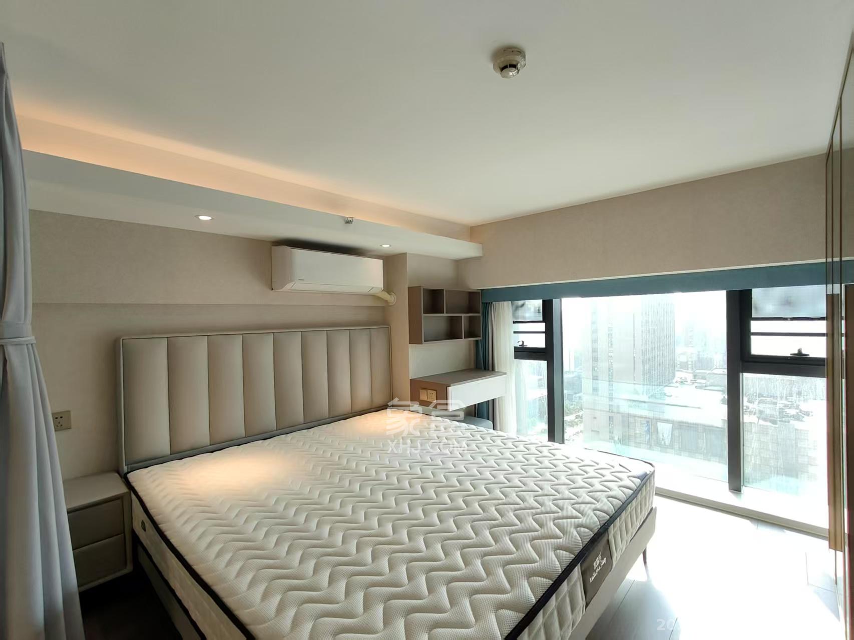 中一鲲出(鲲鹏府)  2室2厅1卫    2800.0元/月 中一鲲出(鲲鹏府)  2室2厅1卫    2800.0元/月室内图