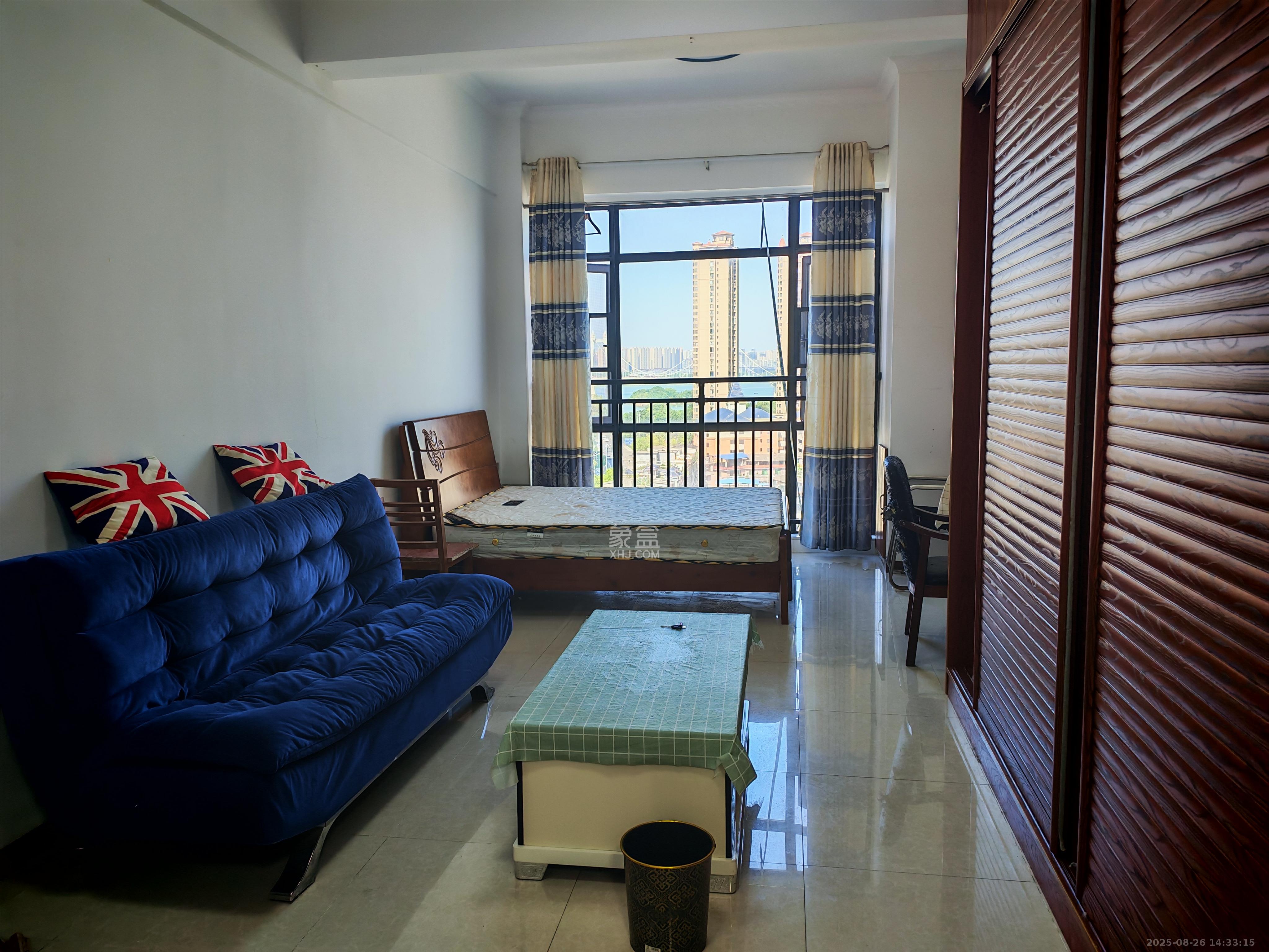 塞纳公馆  1室1厅1卫    1300.0元/月 塞纳公馆  1室1厅1卫    1300.0元/月