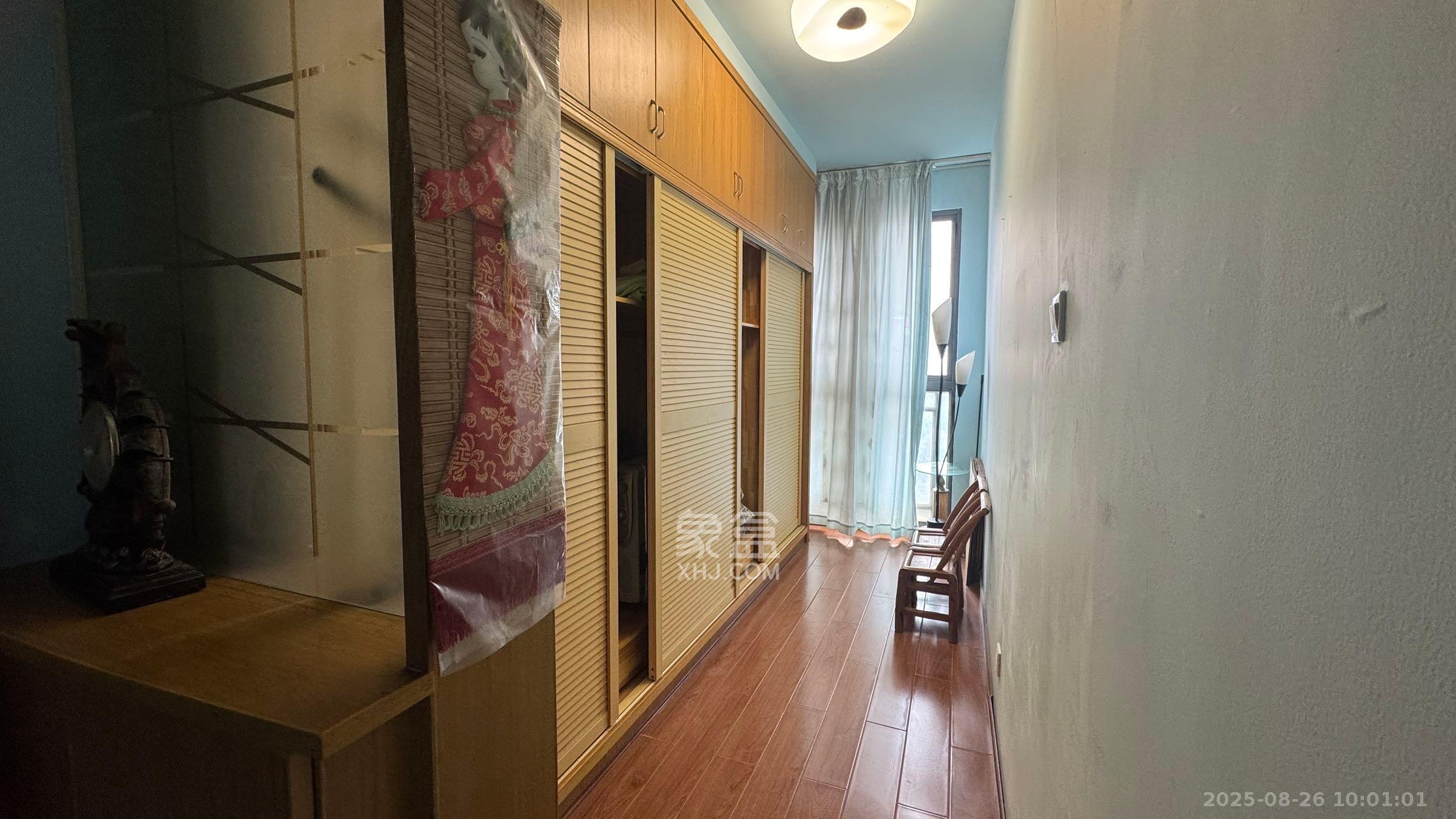 金科东方大院三四期 3室2厅2卫 2600.0元/月 金科东方大院三四期 3室2厅2卫 2600.0元/月室内图