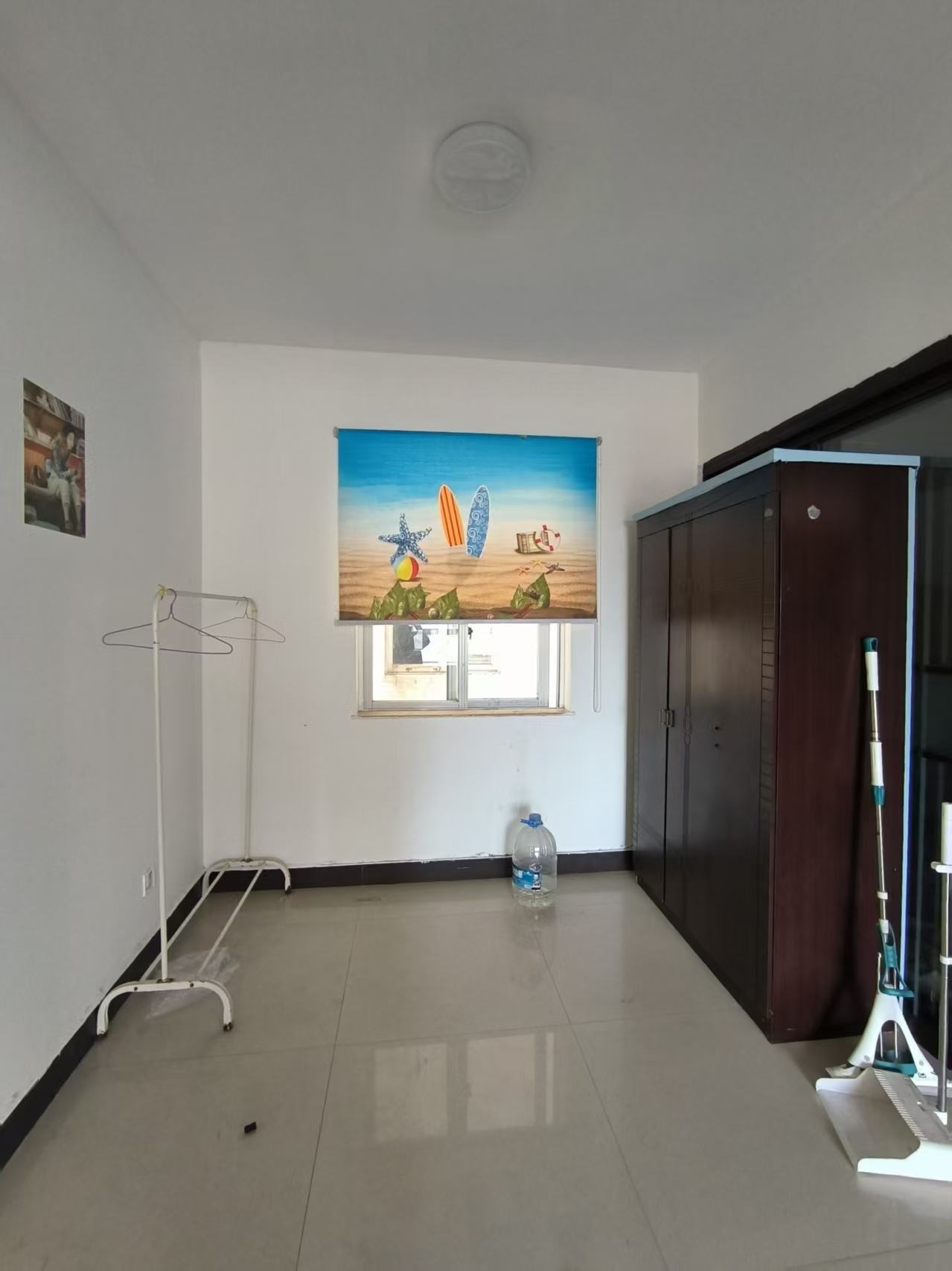 景瑞花园  3室1厅1卫    3000.0元/月 景瑞花园  3室1厅1卫    3000.0元/月室内图